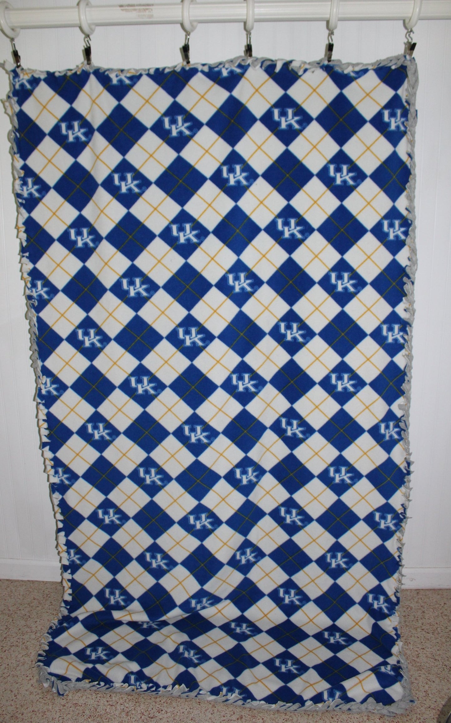 UK University Kentucky Throw Blanket Lined Plush Poly Acrylic Braid Fringe Long