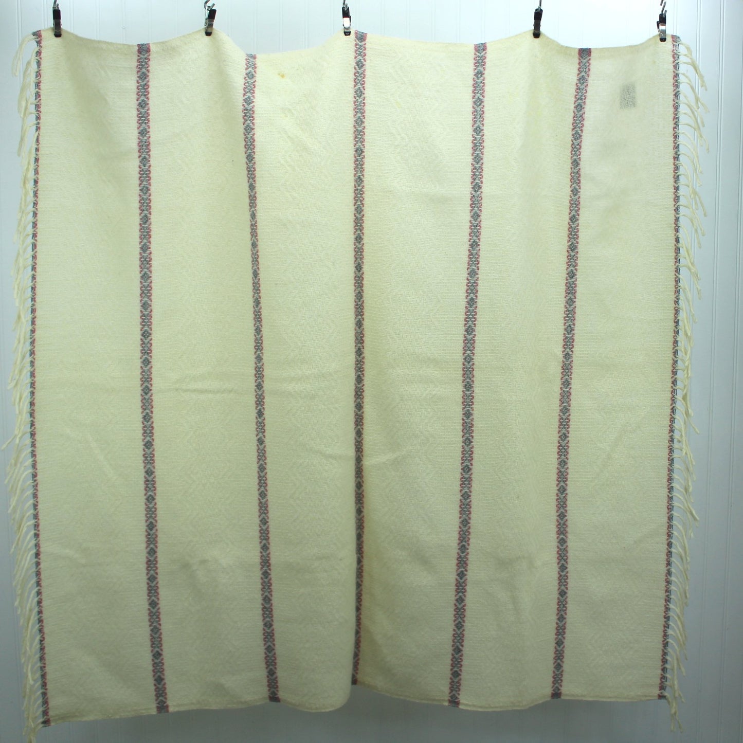 Faribo Wool Throw Ivory Grey Rose Woven Design Special full view of throw