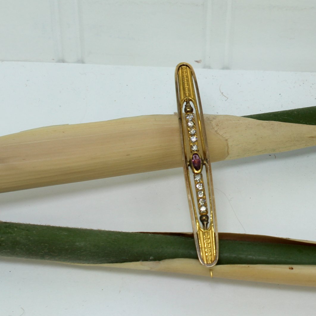 Bar Pin Amethyst Bright Clear Crystals "C" Closure vertical view of pin
