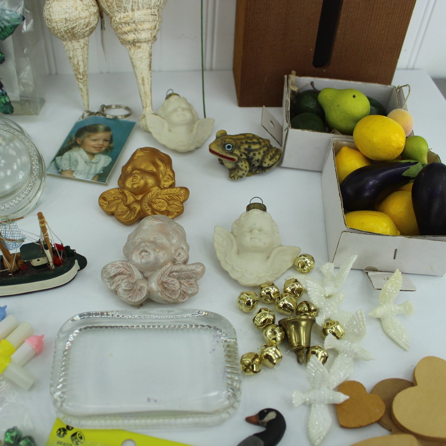 Collection Craft Items Animals Fruit Beads Angels Estate Variety glass paperweights for photos