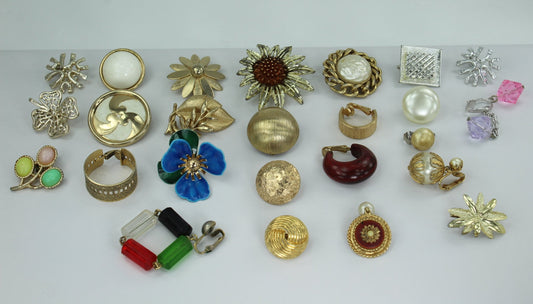 Sarah Covemtry Single Earrings Lot 25 Singles Enamel Lucite Pearl Vtg Forward