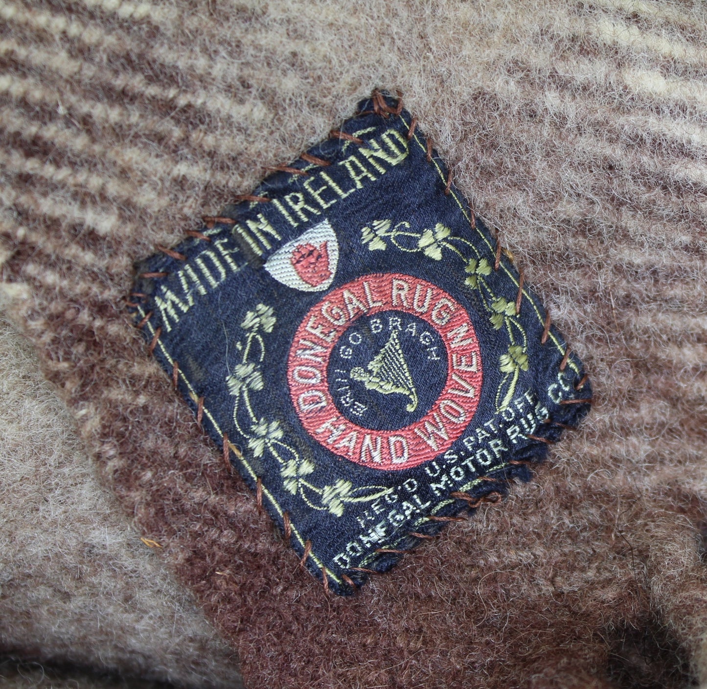 Donegal Motor Rug Co. Ireland Travel Rug Blanket Hand Woven Brown Cream Plaid 58" X 72" Dense Warm original tag shamrocks hand made