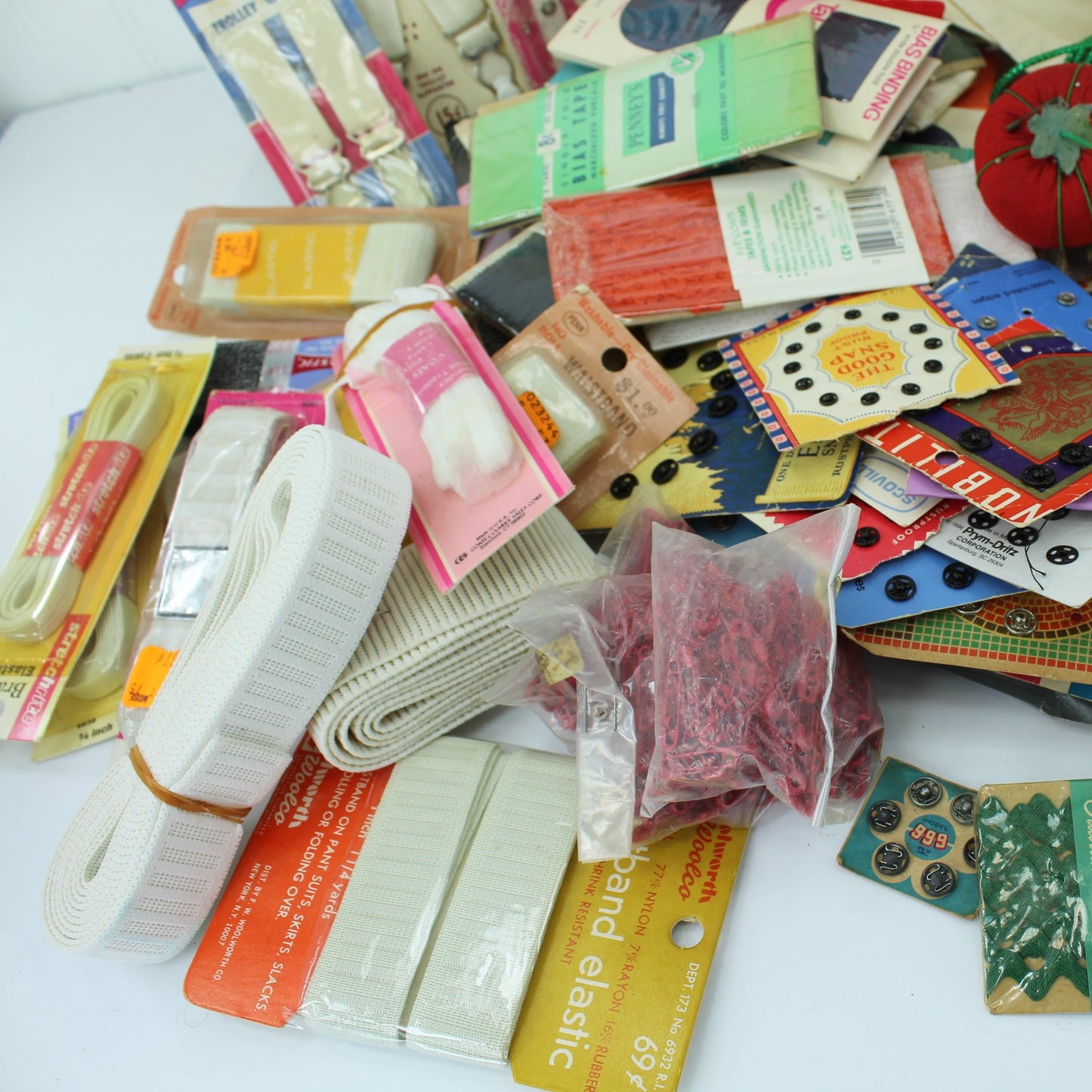 Lot Collection Sewing Supplies Elastic Snaps Hooks Zippers Bias Hem Tape Rick Rack Dritz Wright seam binding