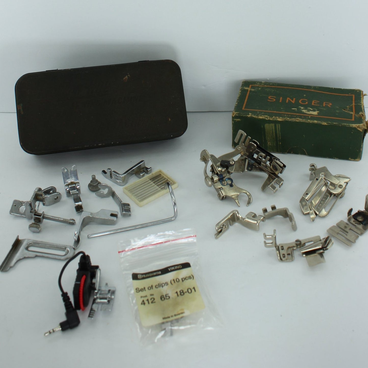 Huge Lot Vintage Sewing Machine Attachments Bobbins Singer Simanco Greist Husqvarna singer accessories feet