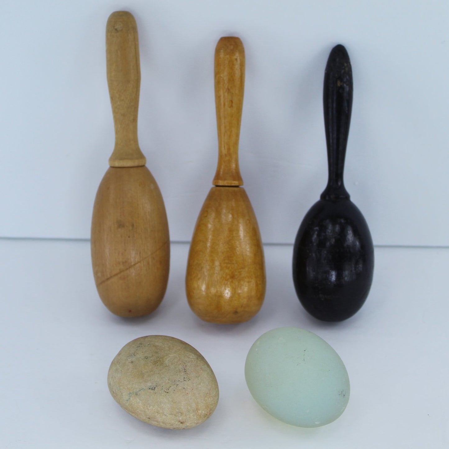 Nice Old Sock Darners Lot of 5 Wood Blue Iridescent Marbled Stone 2 egg shape