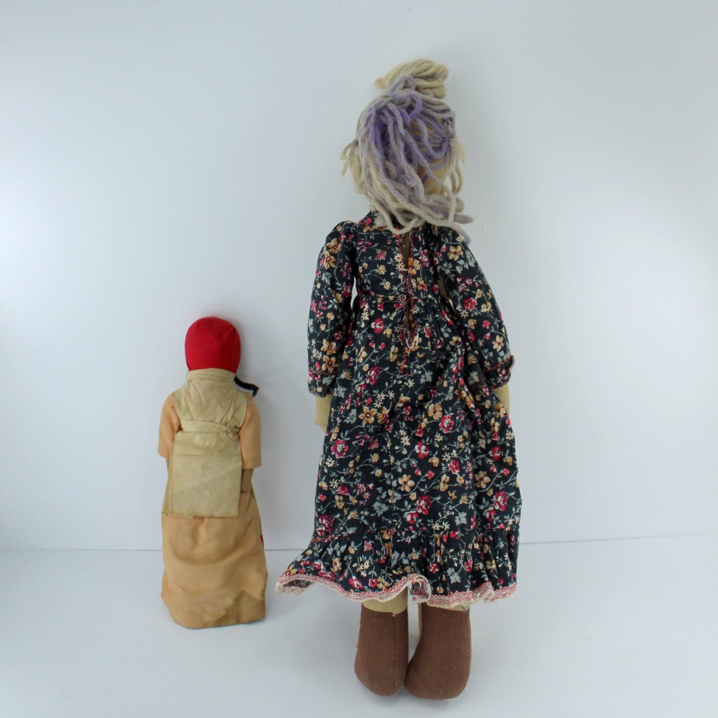Collection 2 Primitive Design Dolls Plantation and Calico Dressed Embroidered Faces Cotton Fabrics reverse photo