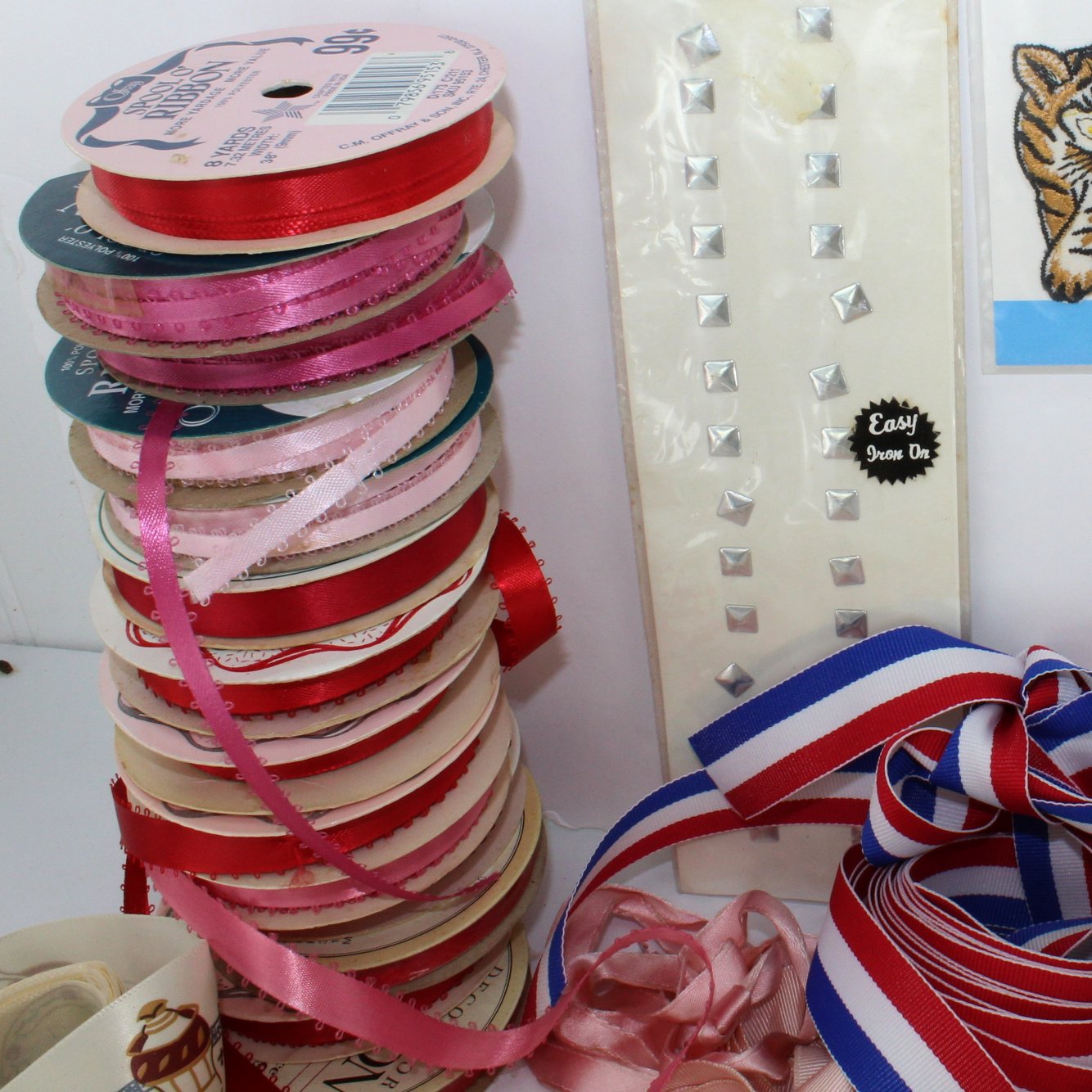 Collection Ribbon Embroidered Applique Patches & Trim Sewing Gift Wrap spools of ribbon