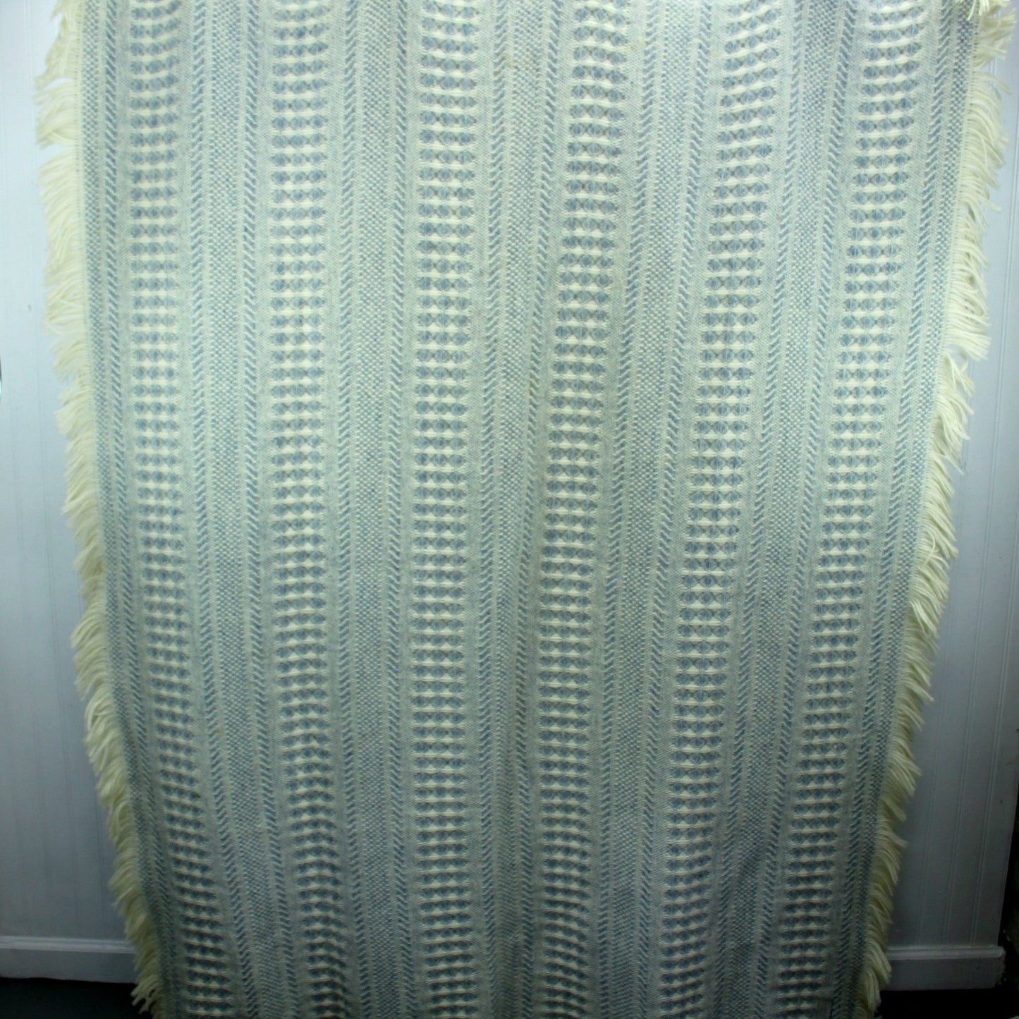 Pendleton Wool Throw Fringed Woven Design Blue Ivory lovely serene colorng