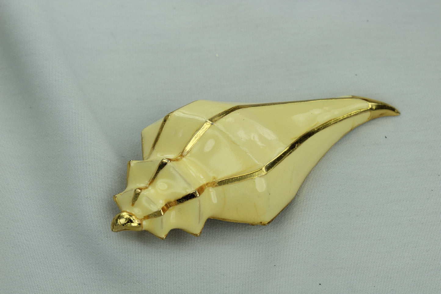 BOUCHER Pin Pendant - Cream Enamel Shell Signed Numbered Vintage