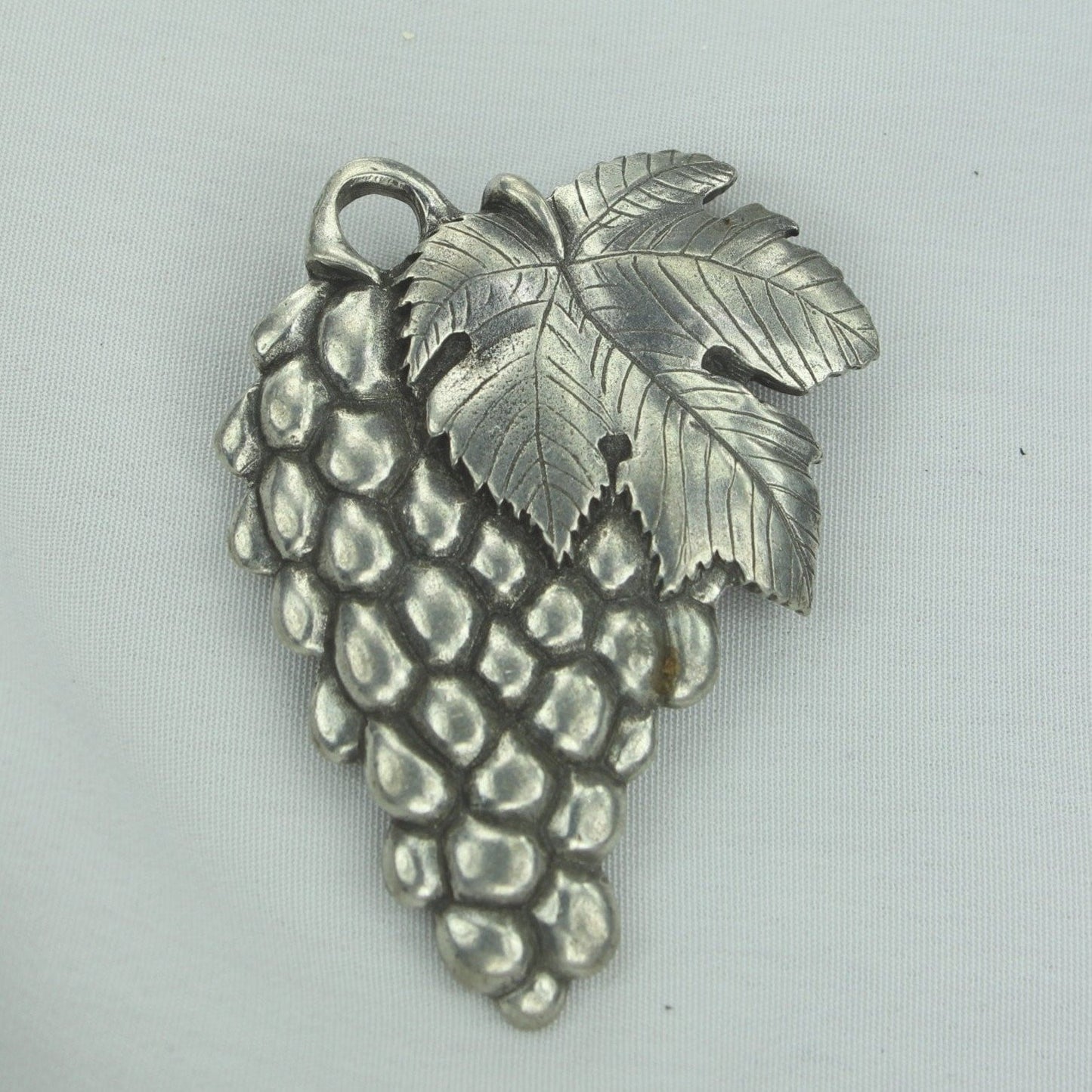 Vintage 1994 DANFORTH PEWTER Pin Pendant Grape Cluster Leaf