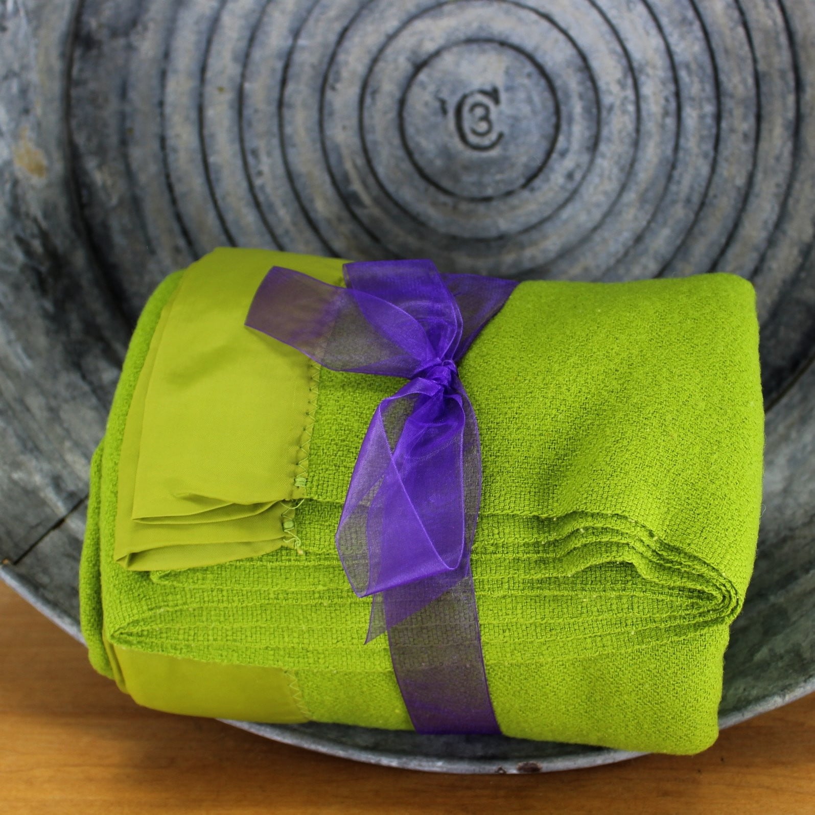 JP Stevens Wool Blanket - Avocado Green w/Nylon Binding 72" X 86" vintage USA