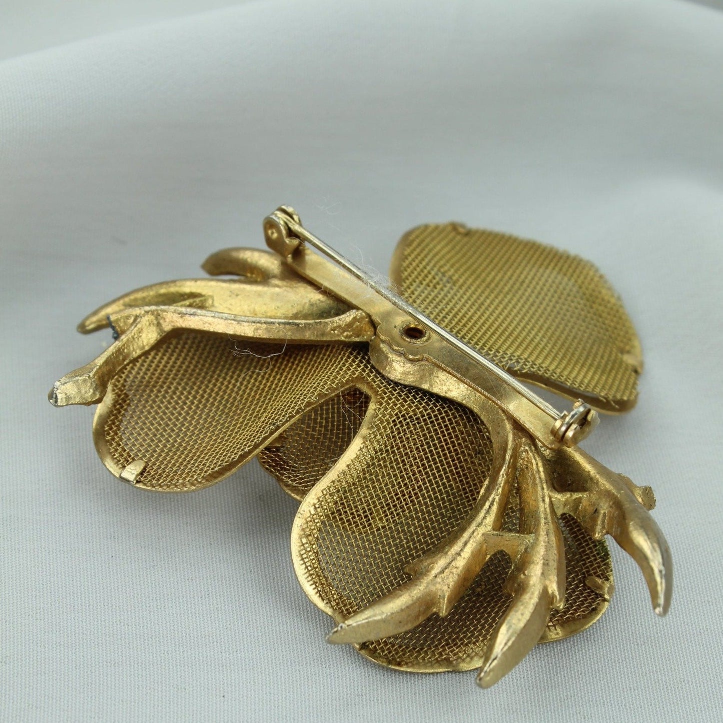 Vintage Pin Gold Wire Mesh Flower Huge Aurora Borealis Center diy jewelry