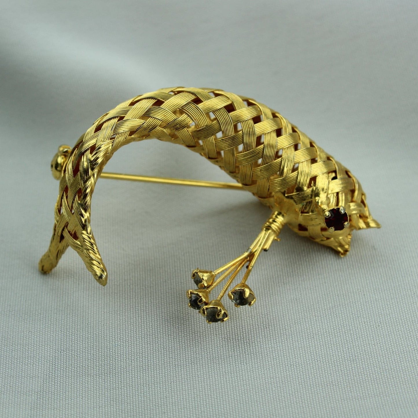 Vintage Fish Pin Woven Gold Tone Rhinestone Eye Fin dimensional