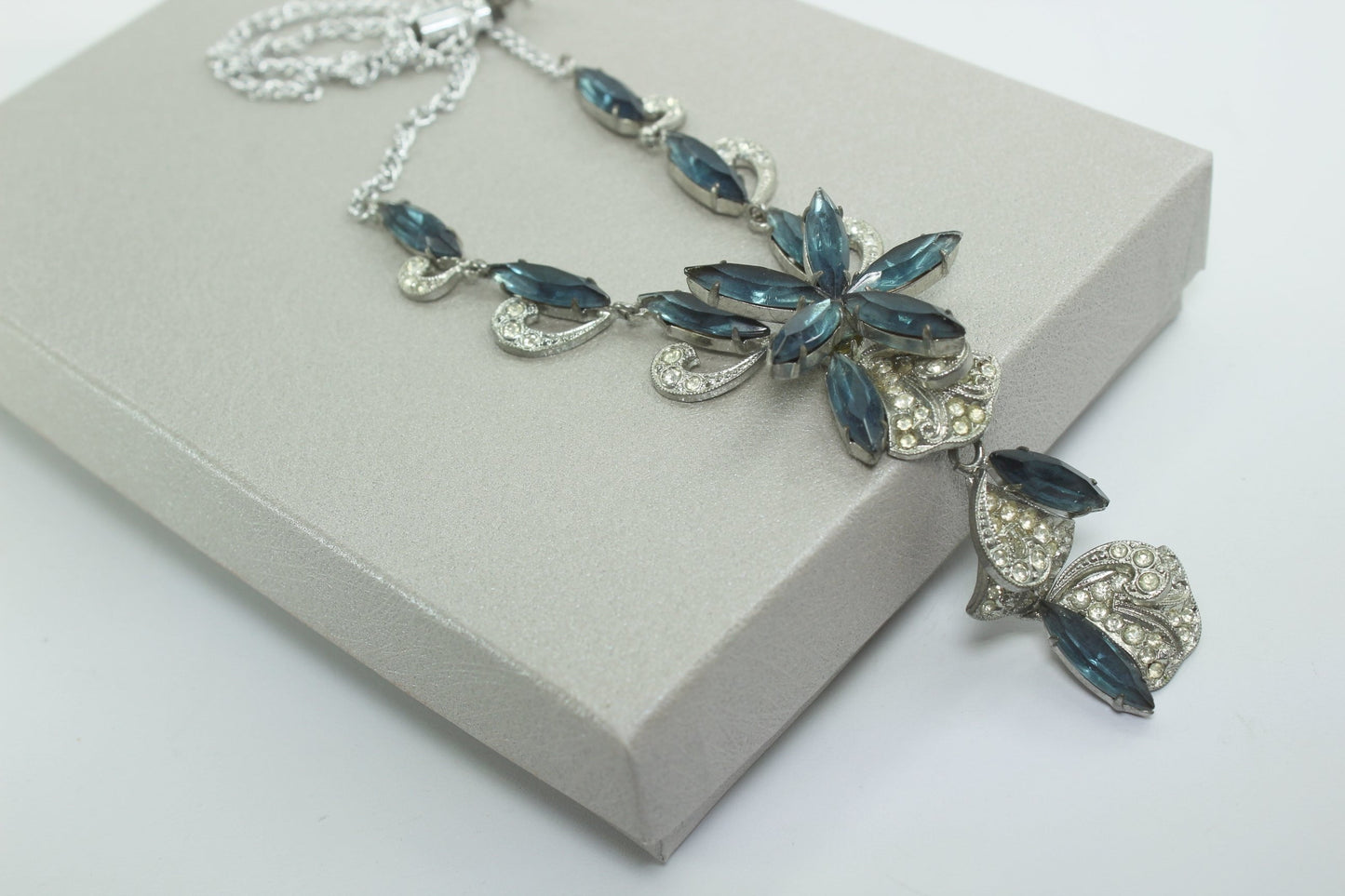 Stunning Lavalier Necklace Blue and Clear Glass Dimensional Lovely rare