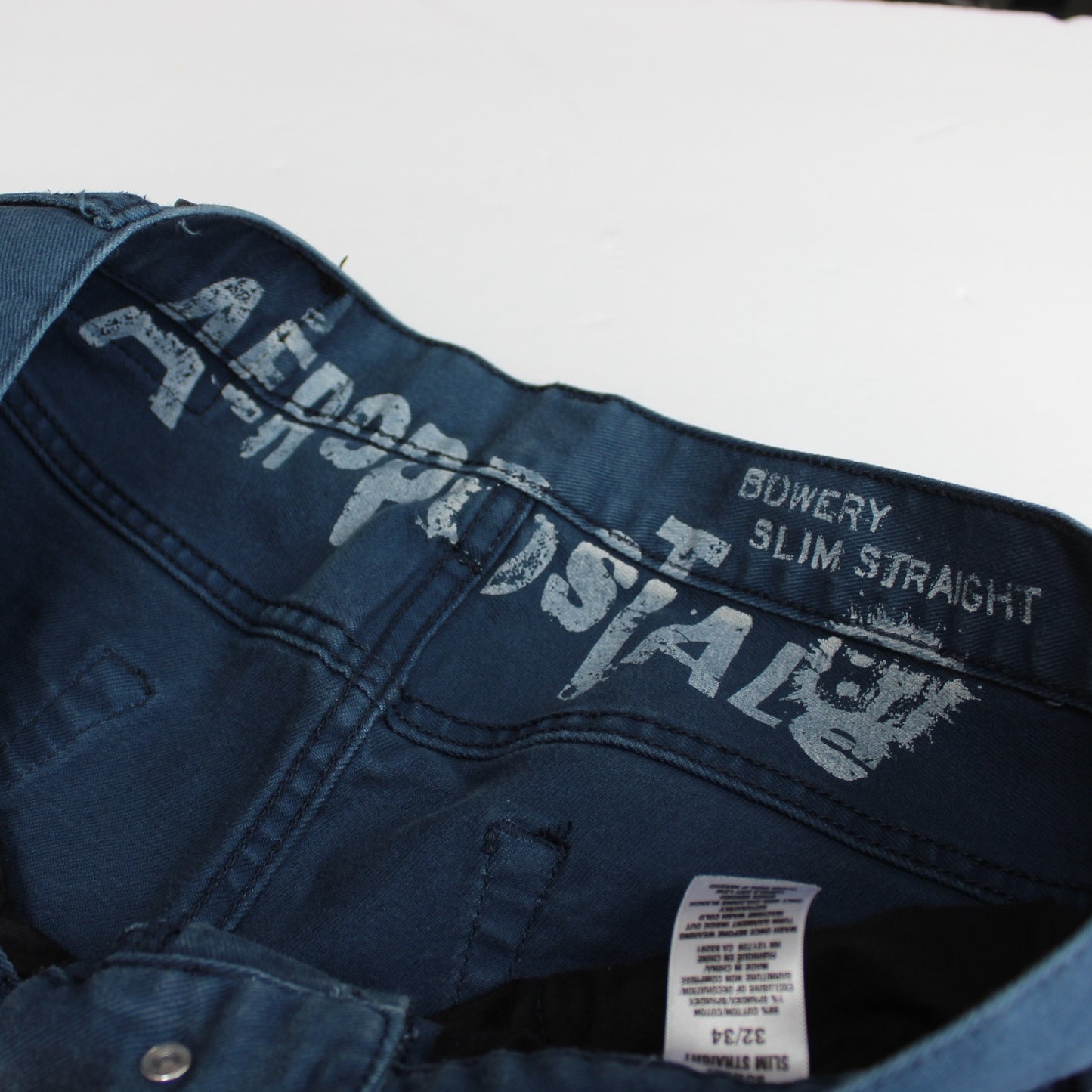Aeropostale Bowery Vintage Slim Straight Jeans Blue Cotton 98% Spandex 2% Size 32/34 slim straight fit