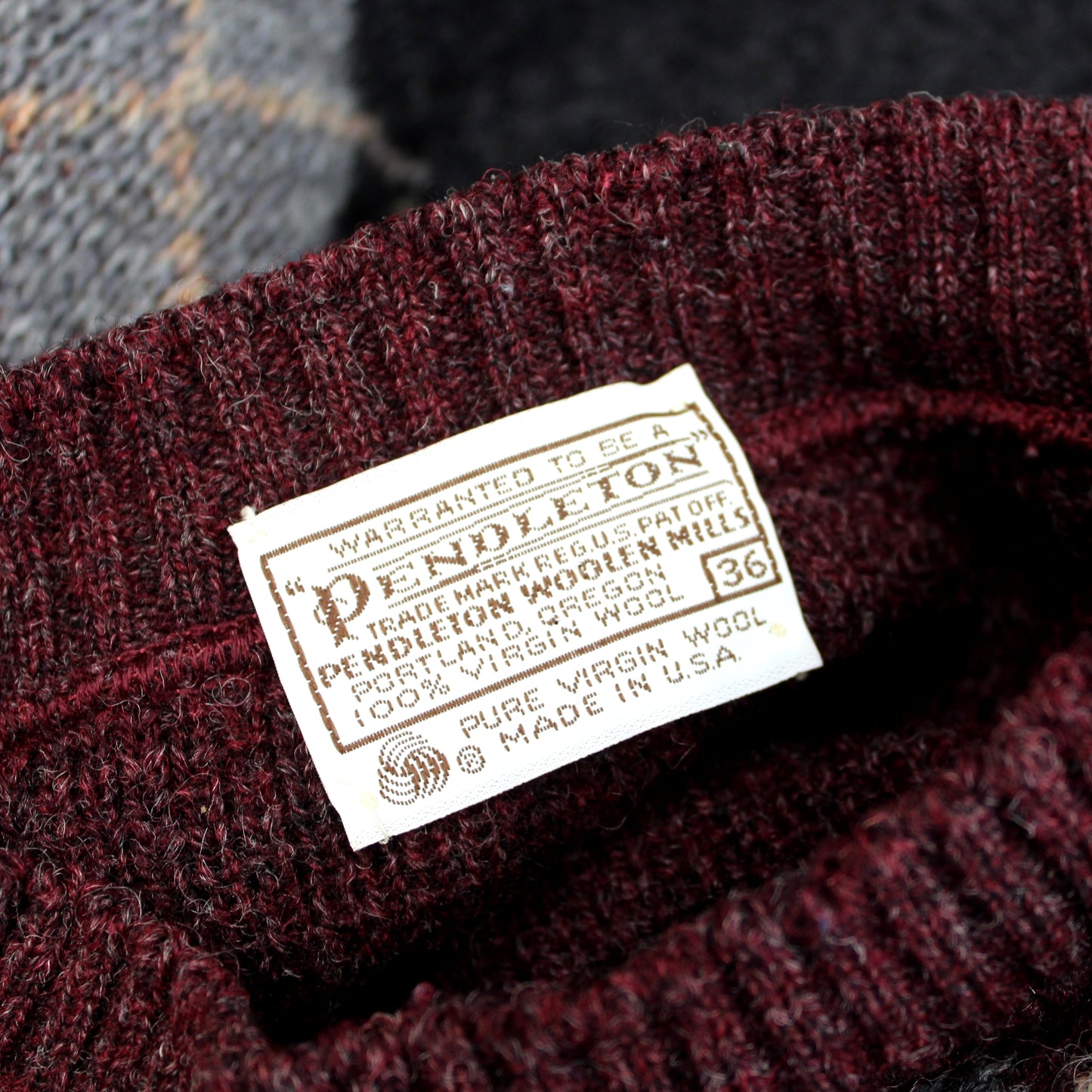 Pendleton Pullover Sweater Jumper Wool Maroon Grey Argyle Pattern - Size 36 orig pendleton tag portland oregon