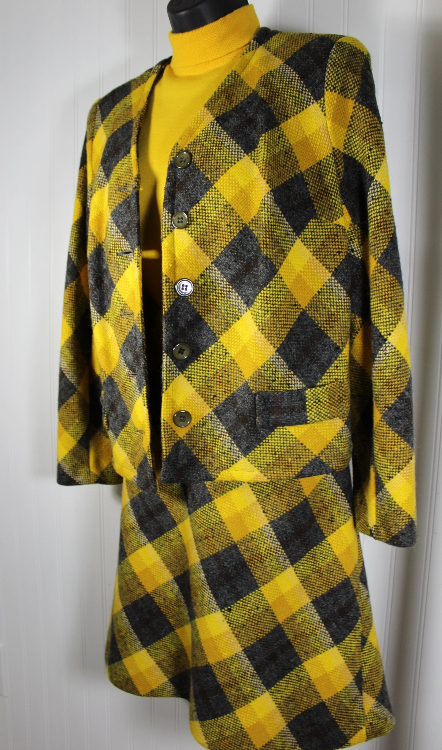 COUNTRY SET Vintage 1980s Evan Picone Fashion Wool Suit Charcoal Gold 3 Piece