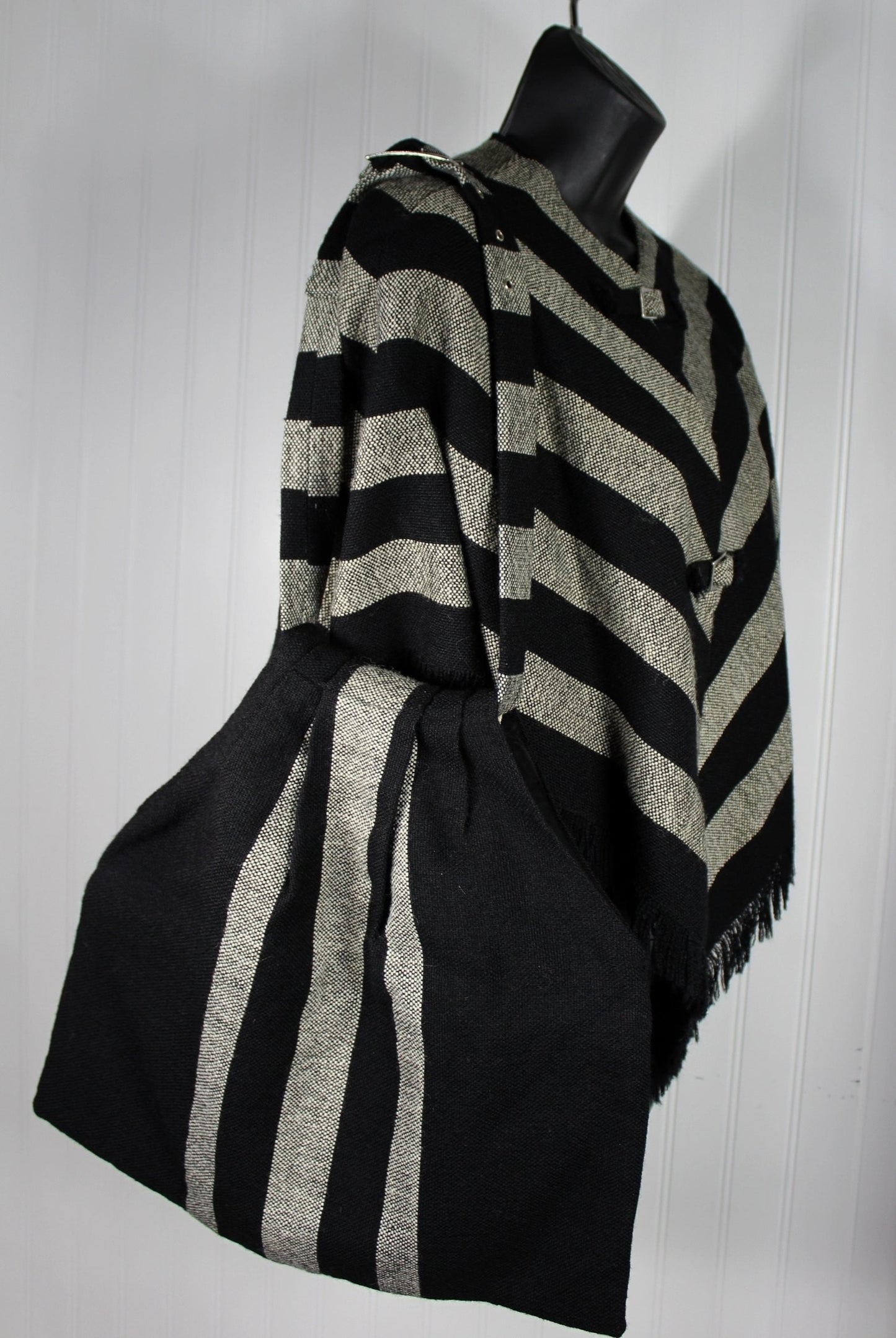 Hand Loom Wool Cape Matching Bag RIO GRANDE Santa Fe Loom & Leather Salt Pepper Stripe unique hand made