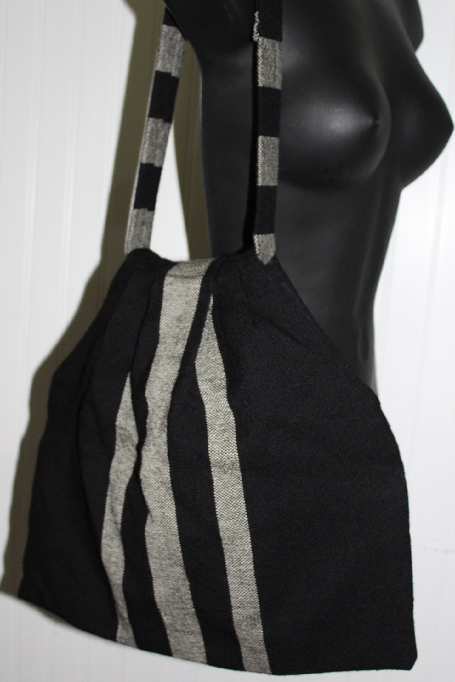 Hand Loom Wool Cape Matching Bag RIO GRANDE Santa Fe Loom & Leather Salt Pepper Stripe chimayo jacket