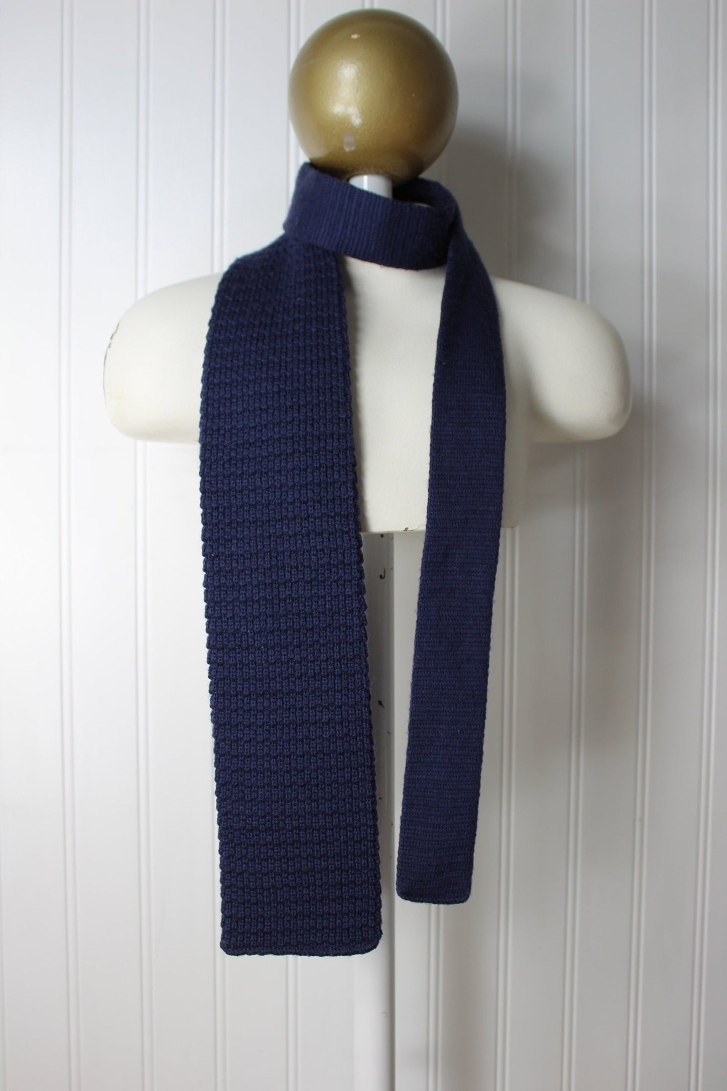 Rooster Rufflernit Necktie - Vintage 1970s Woodward Lothrop - Navy Blue Square Ends