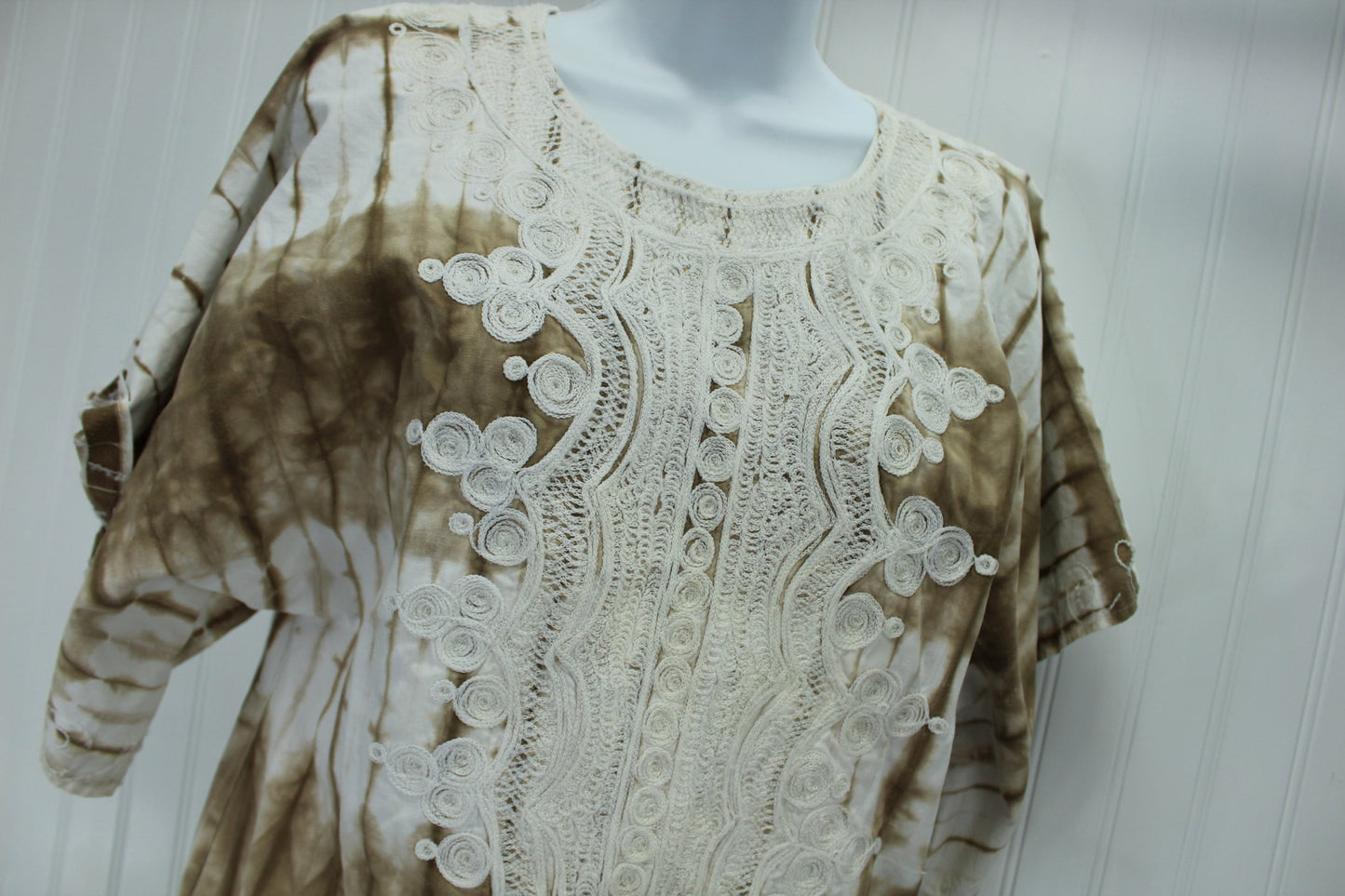 Vintage 1980s Africa Long Dress Lounge Nigeria Embroidered Dyed Cocoa White authenticate