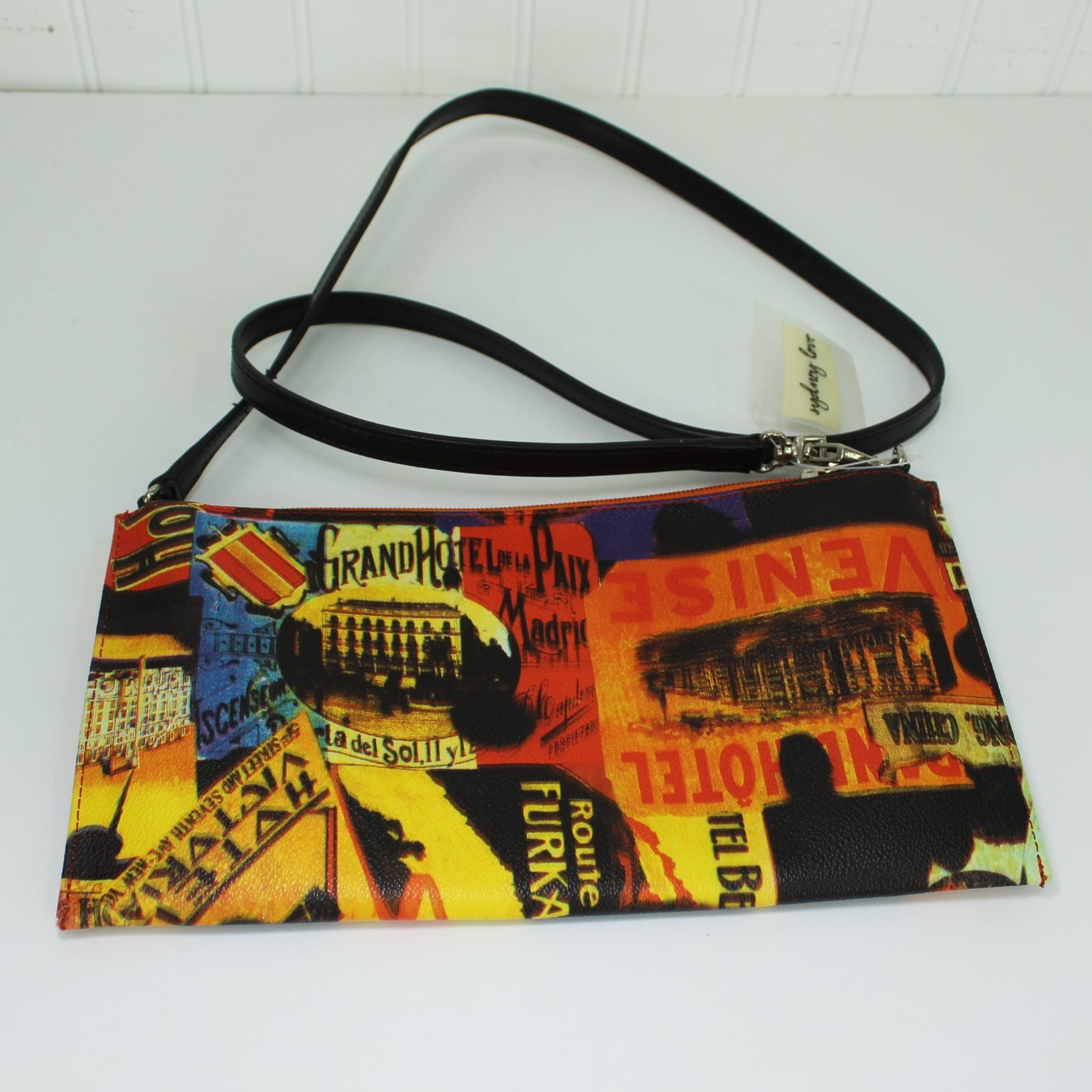 Sydney Love Shoulder Bag Hotel Travel Theme Unused Colorful Fun Convenient Size