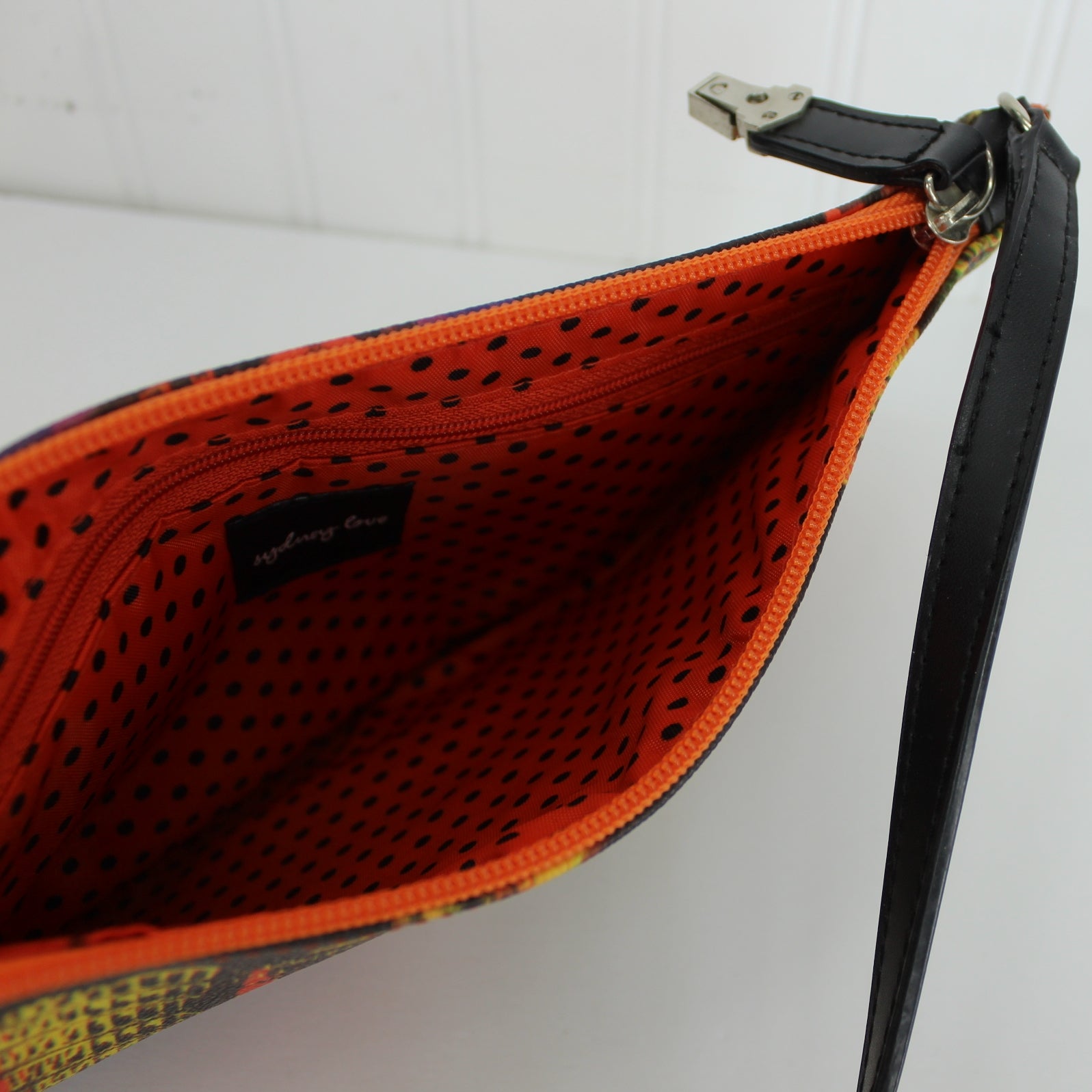 Sydney Love Shoulder Bag Hotel Travel Theme Unused Colorful Fun Convenient Size never used no stains