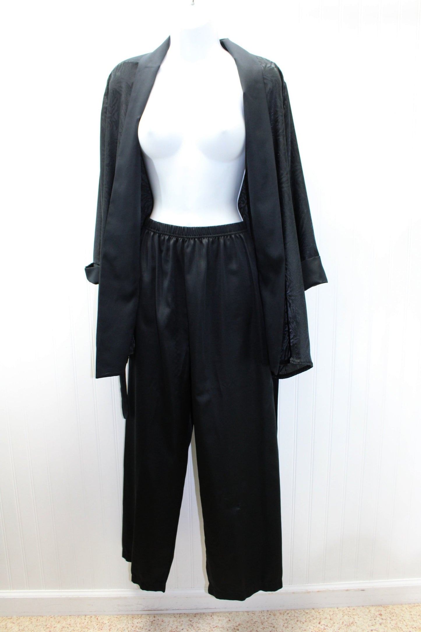 La Vie En Rose Vintage Lounge Pajama Suit - Papillon Canada - Sensual Black night wear
