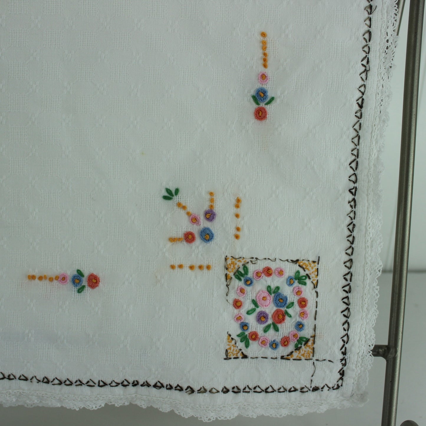Small Table Cloth Napkins Exquisitely Embroidered Woven Basketweave Fabric