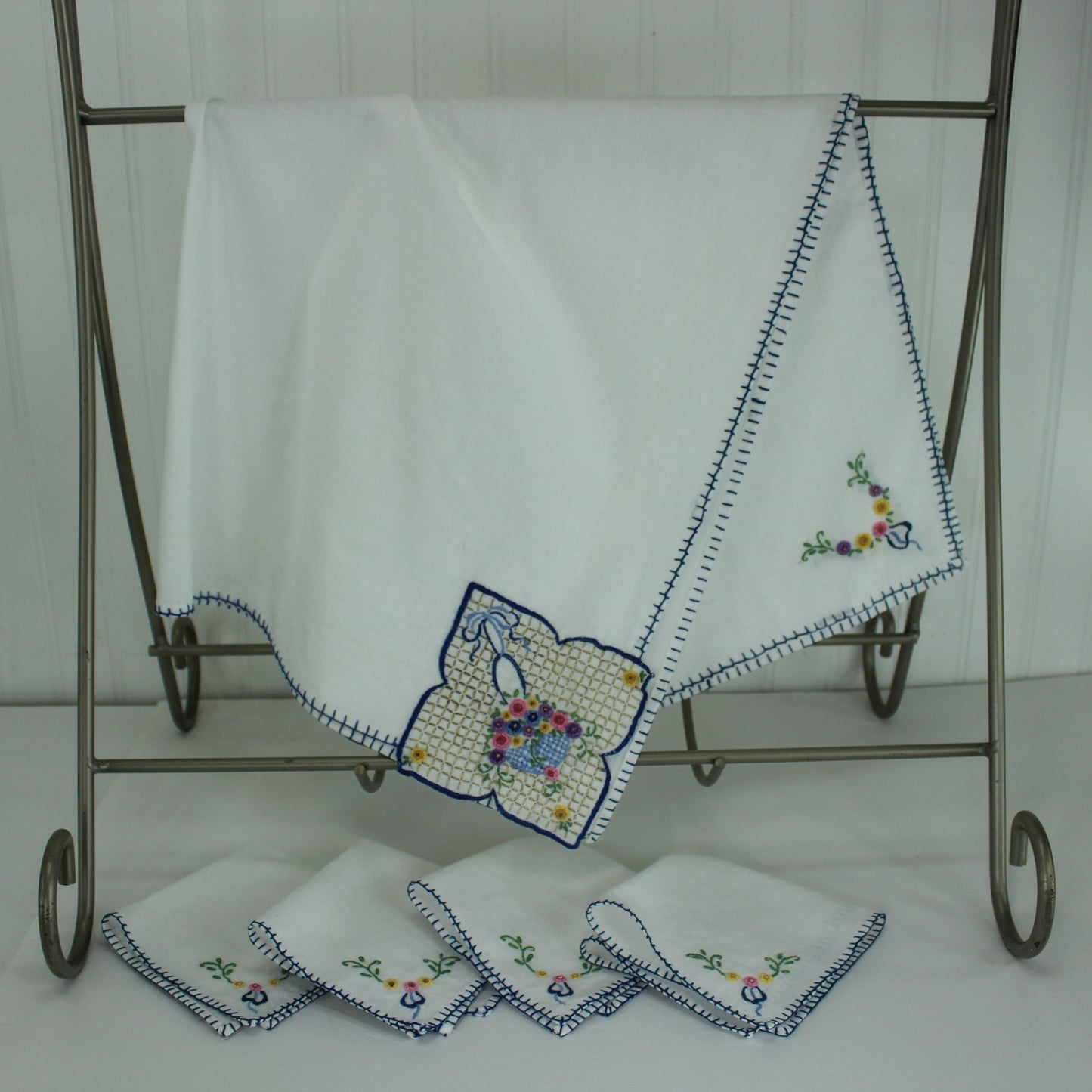 Small Tablecloth 4 Napkins Beautifully Embroidered Unique Flower Basket Corner unusually fine hand work