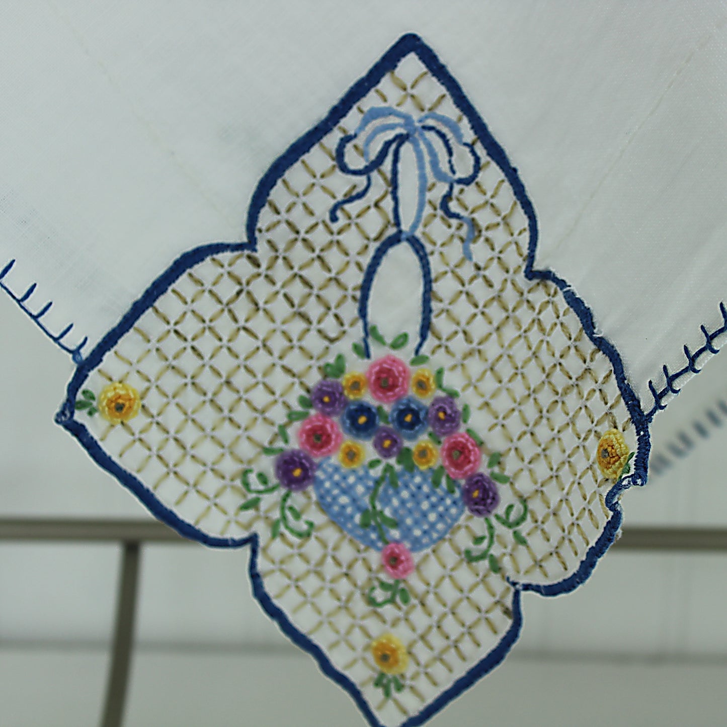 Small Tablecloth 4 Napkins Beautifully Embroidered Unique Flower Basket Corner heavy generous hand work