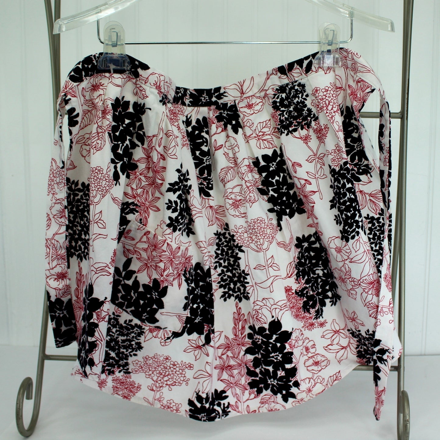 Large Half Apron Heavy Cotton Black Red Print
