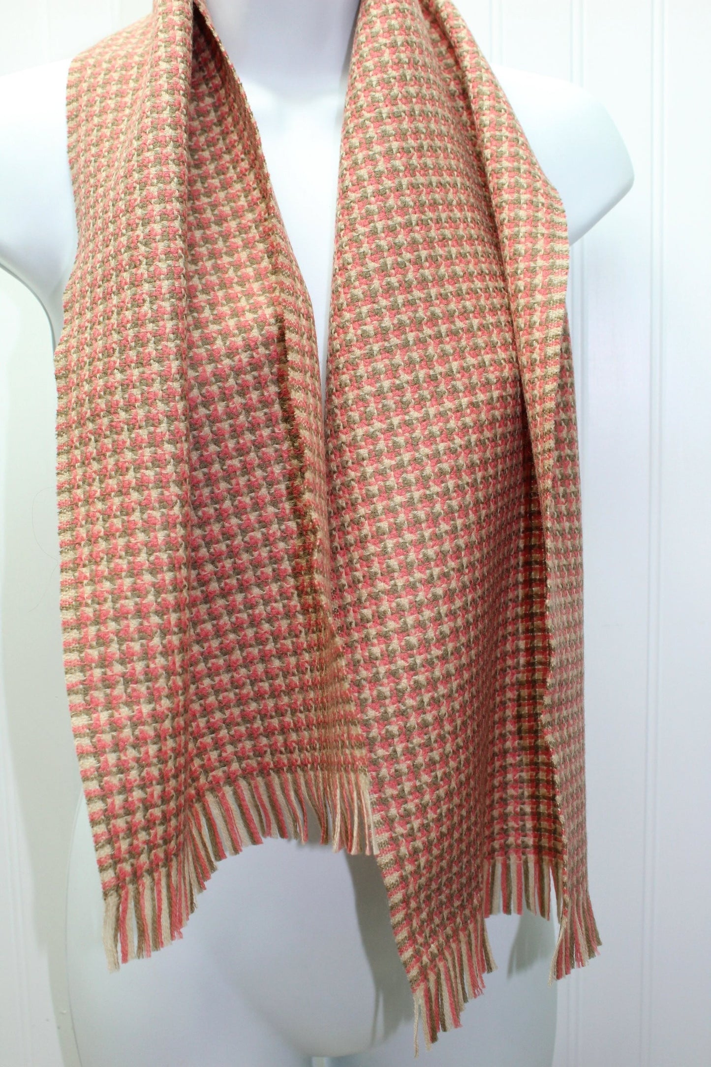 Woodleigh Merino Scarf Woodward & Lothrop Cocoa Rose Bone W Germany elegant vintage