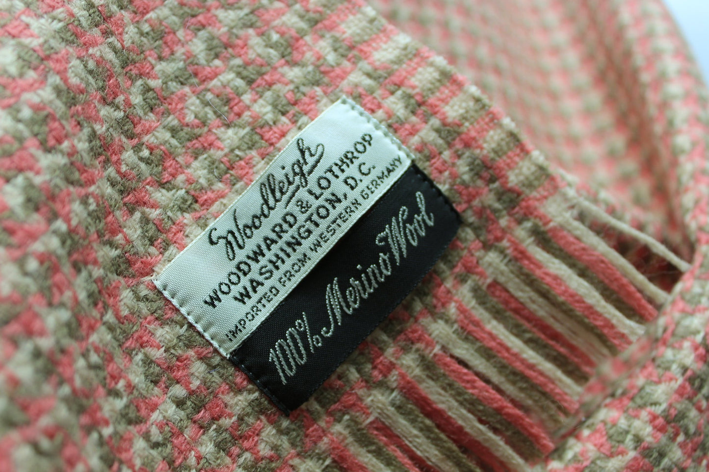 Woodleigh Merino Scarf Woodward & Lothrop Cocoa Rose Bone W Germany wool