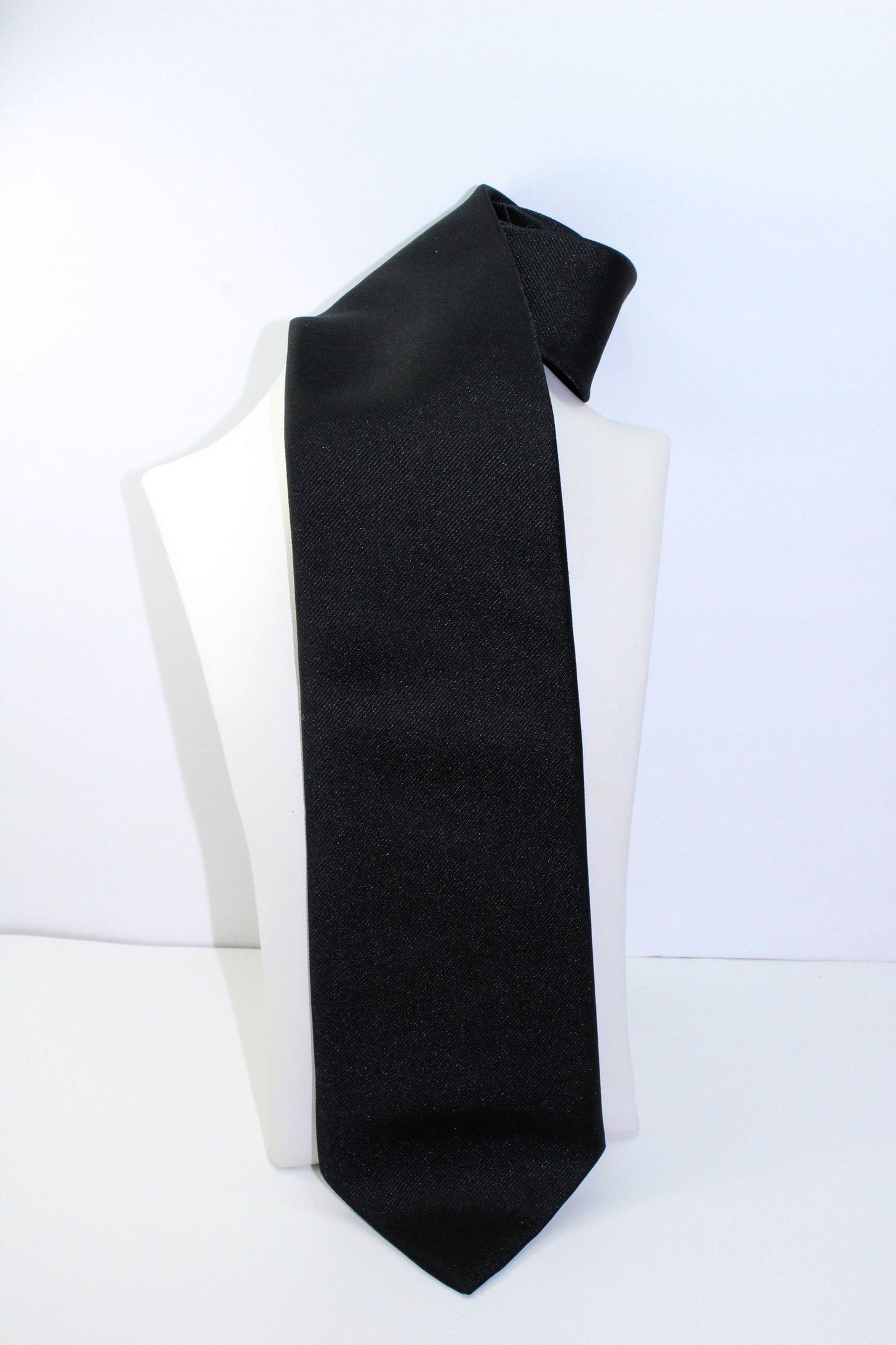 Puritan Solid Black Polyester Tie - Twill Weave waitstaff tie