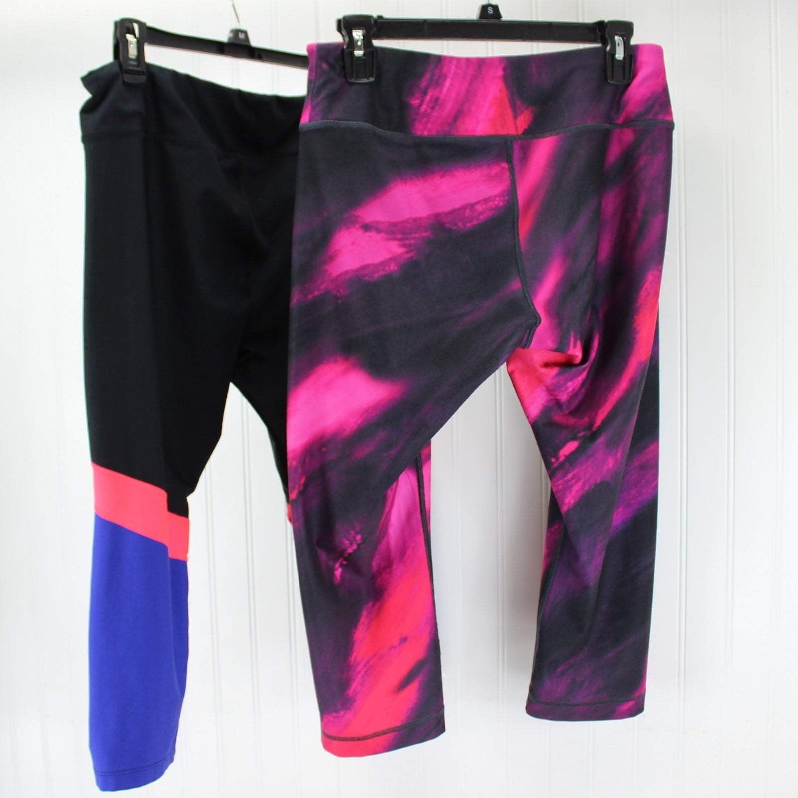 Reebok Under Armour 2 Pair Yoga Activewear Pants Capri Length Large nice condition good bargain