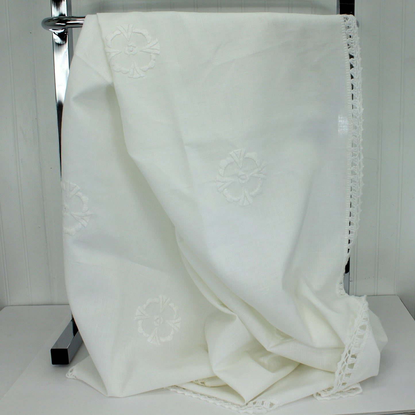 Elegant White Linen Tablecloth Unusual Embroidery Crochet Edging 57" X 47 1/2"
