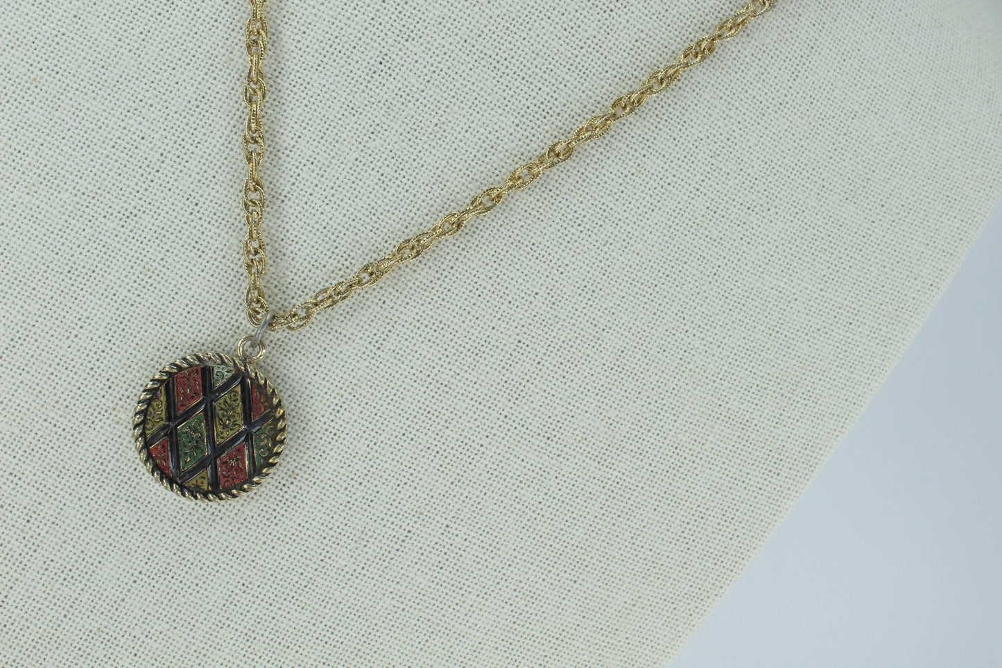 Vintage Set Necklace Clip Earrings SARAH COV Discs Moss Green Deep Red Gold designer