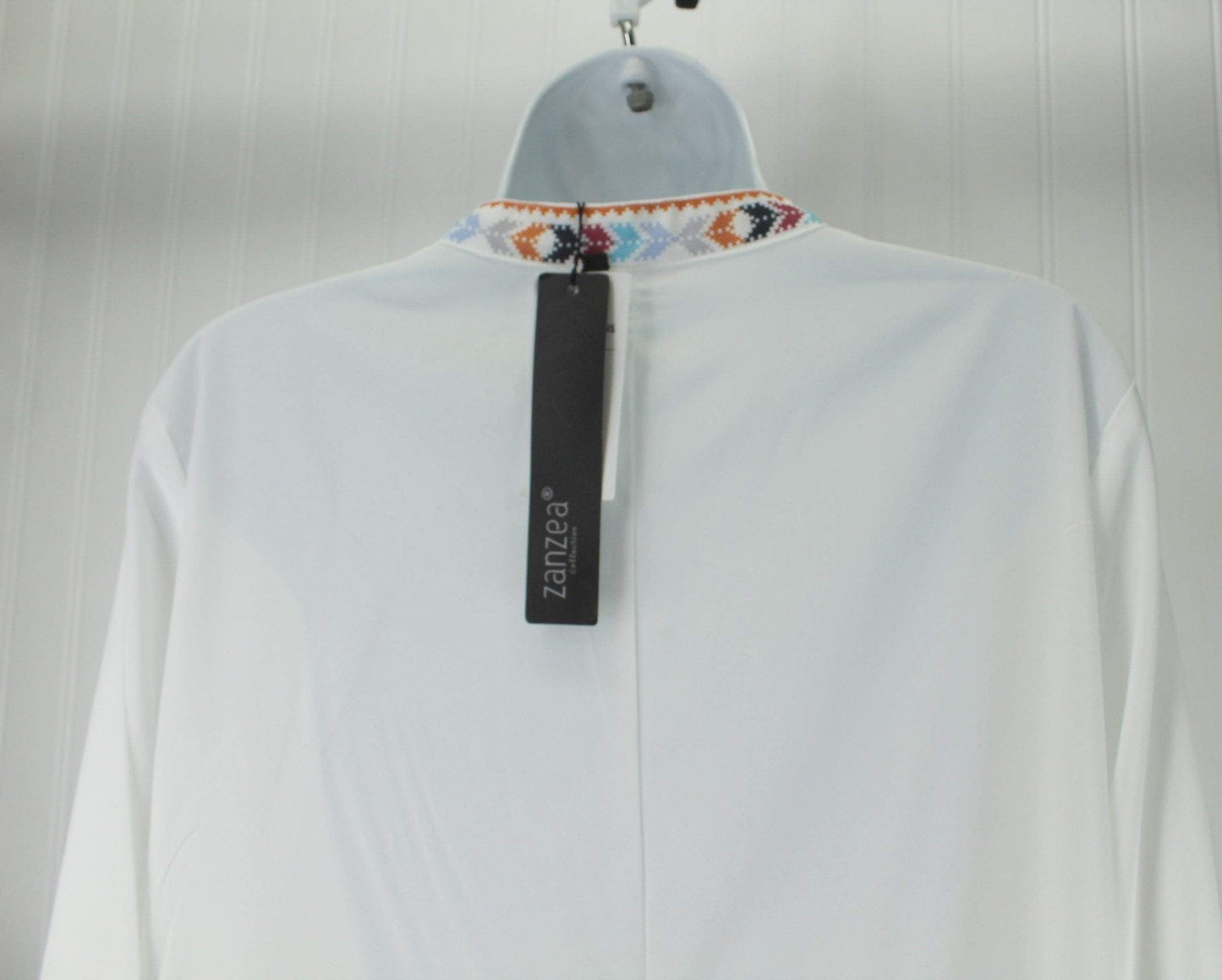 Zanzea Caftan NWT - Long White XL Mandarin Neck Aztec Trim cool and classy