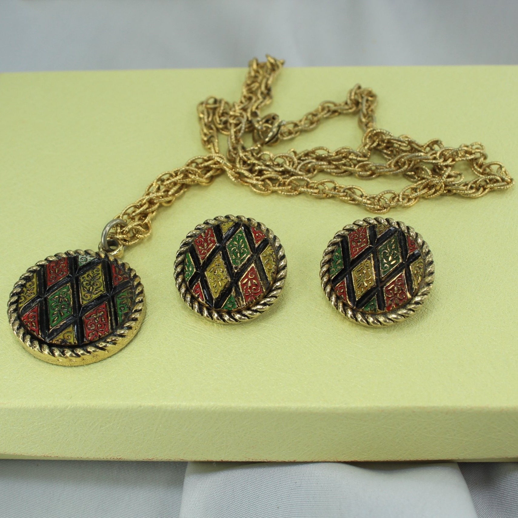 Sarah Coventry Necklace Clip Earrings Set Discs Moss Green