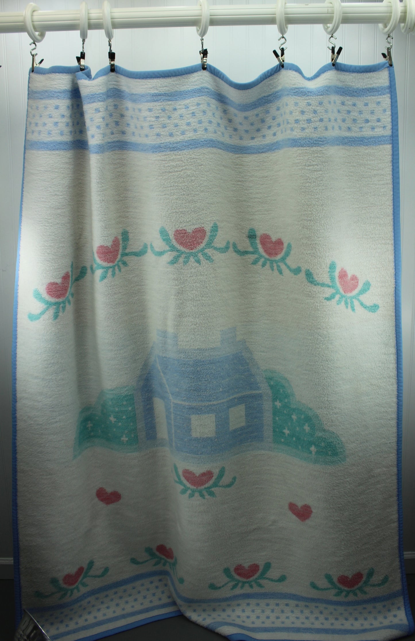 Biederlack Acrylic Blend Throw Blanket - Pastels reversible Cottage House Hearts cottage chic