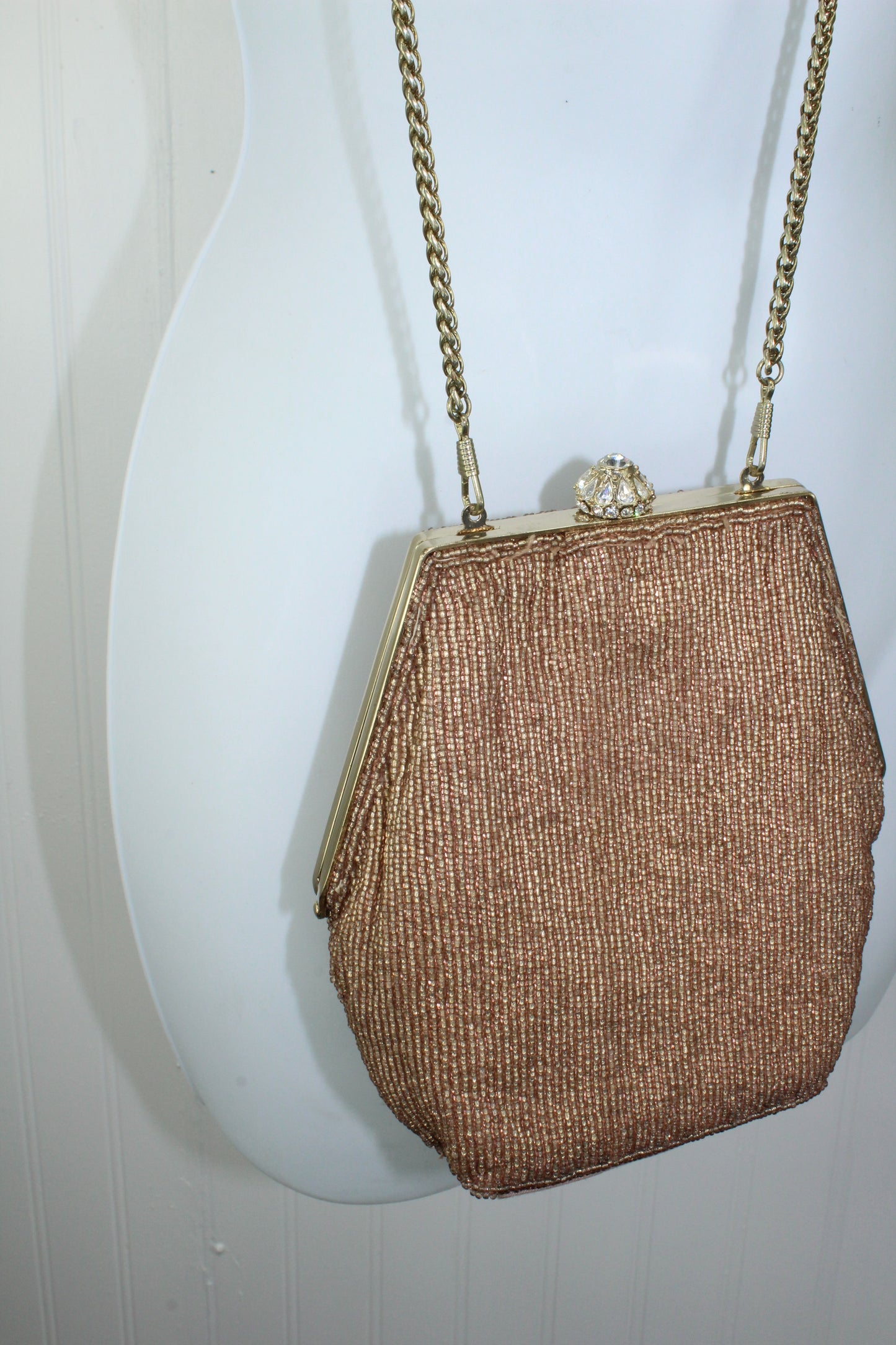 Uterque Glitzy Metallic Beaded Bag -Fun Any Occasion - Large Rhinestone Clasp metallic gilt shiny showy