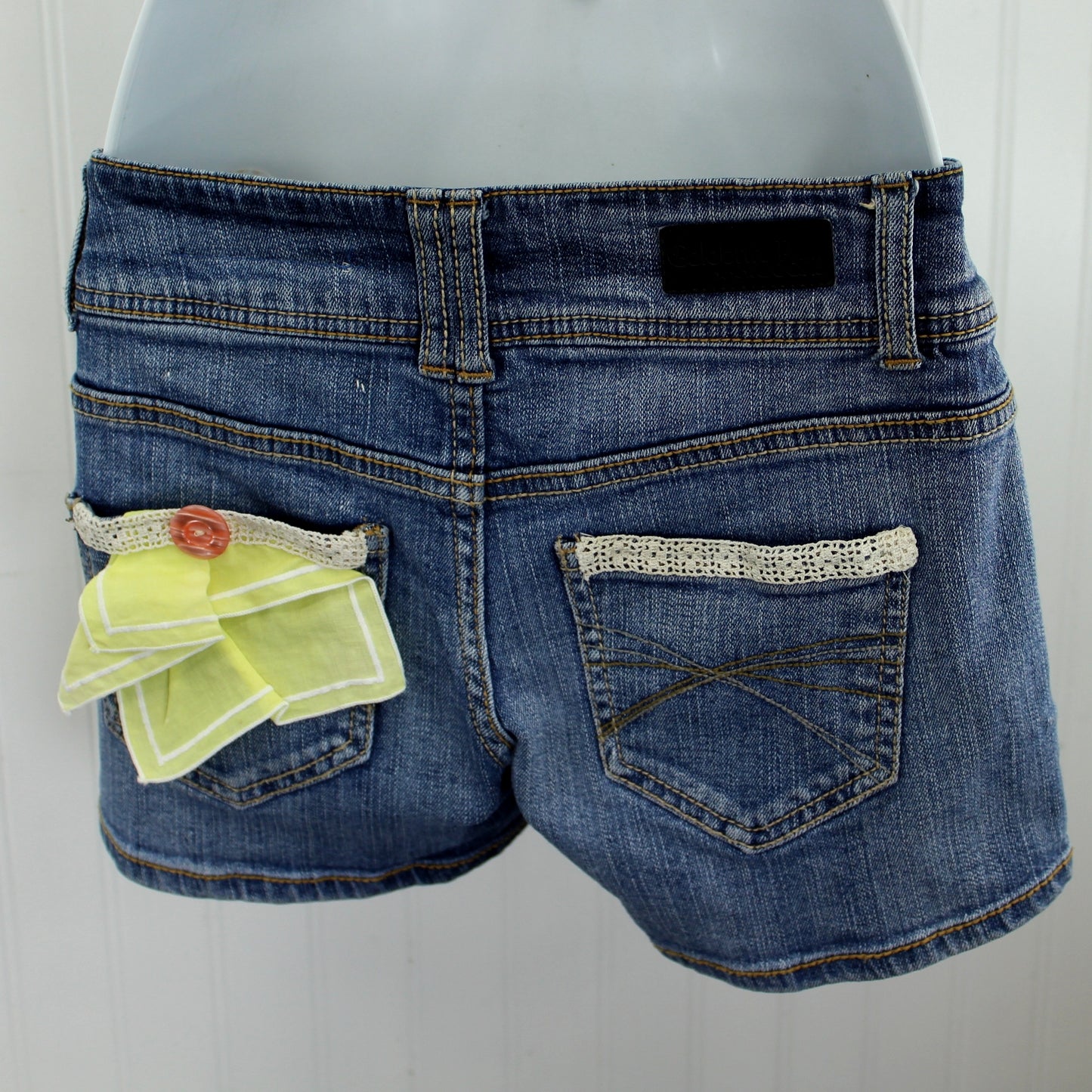 Celebrity Pink Denim Short Low Rise Jeans Patzi Design Enhanced Embroidery Back of shorts with pocket hankie button and lace