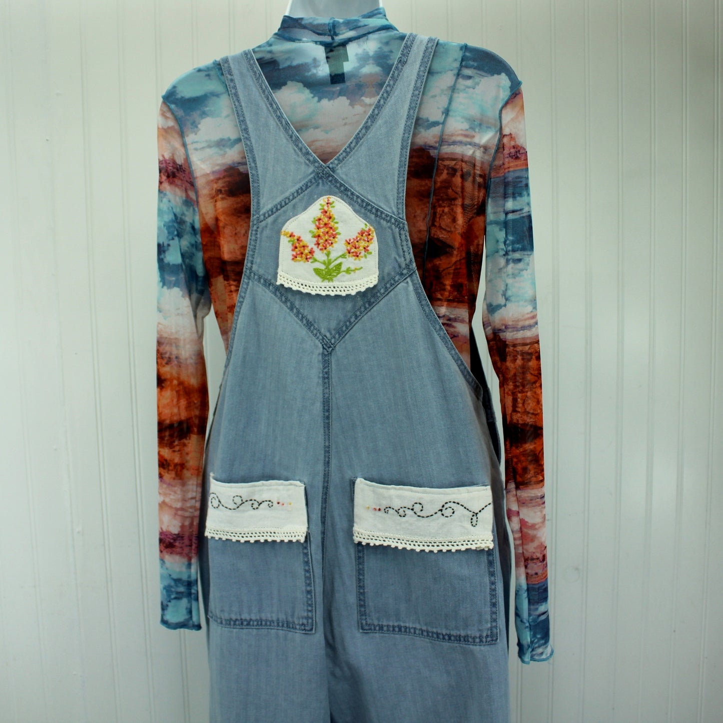 Universal Threads New Overalls Wild Fable Shirt Patzi Design Embroidery back view decorations