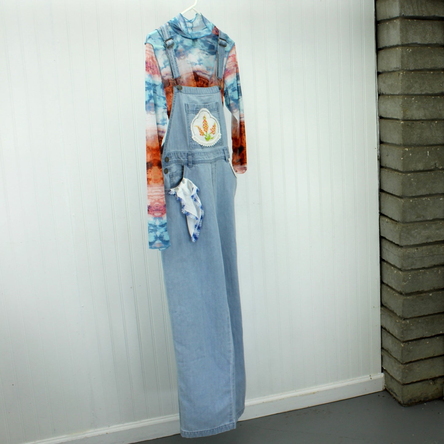 Universal Threads New Overalls Wild Fable Shirt Patzi Design Embroidery full view outfit