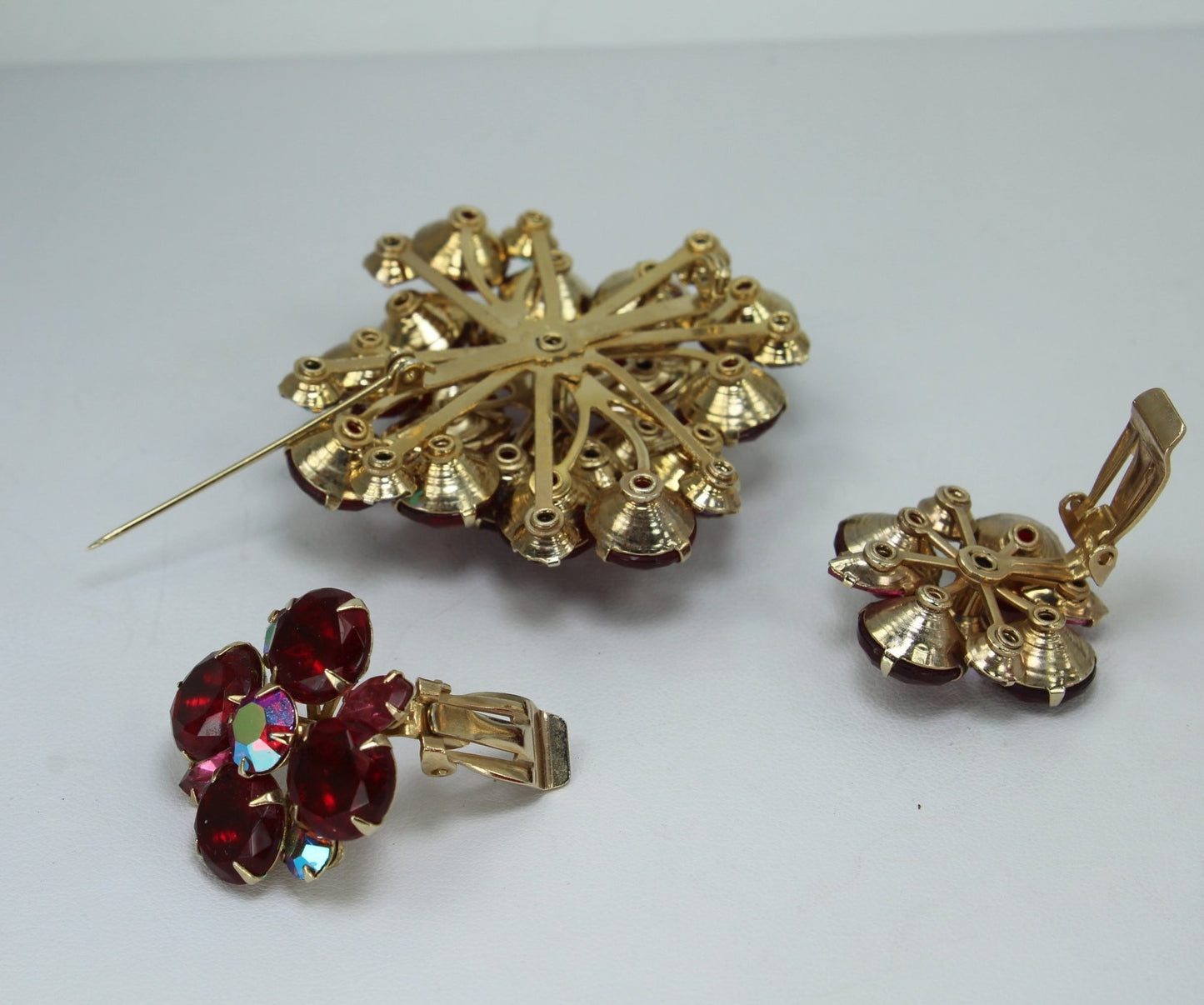Trifari Boxed Set Unmarked Brilliant Ruby Red Rhinestones Aurora Borealis Pin Earrings square