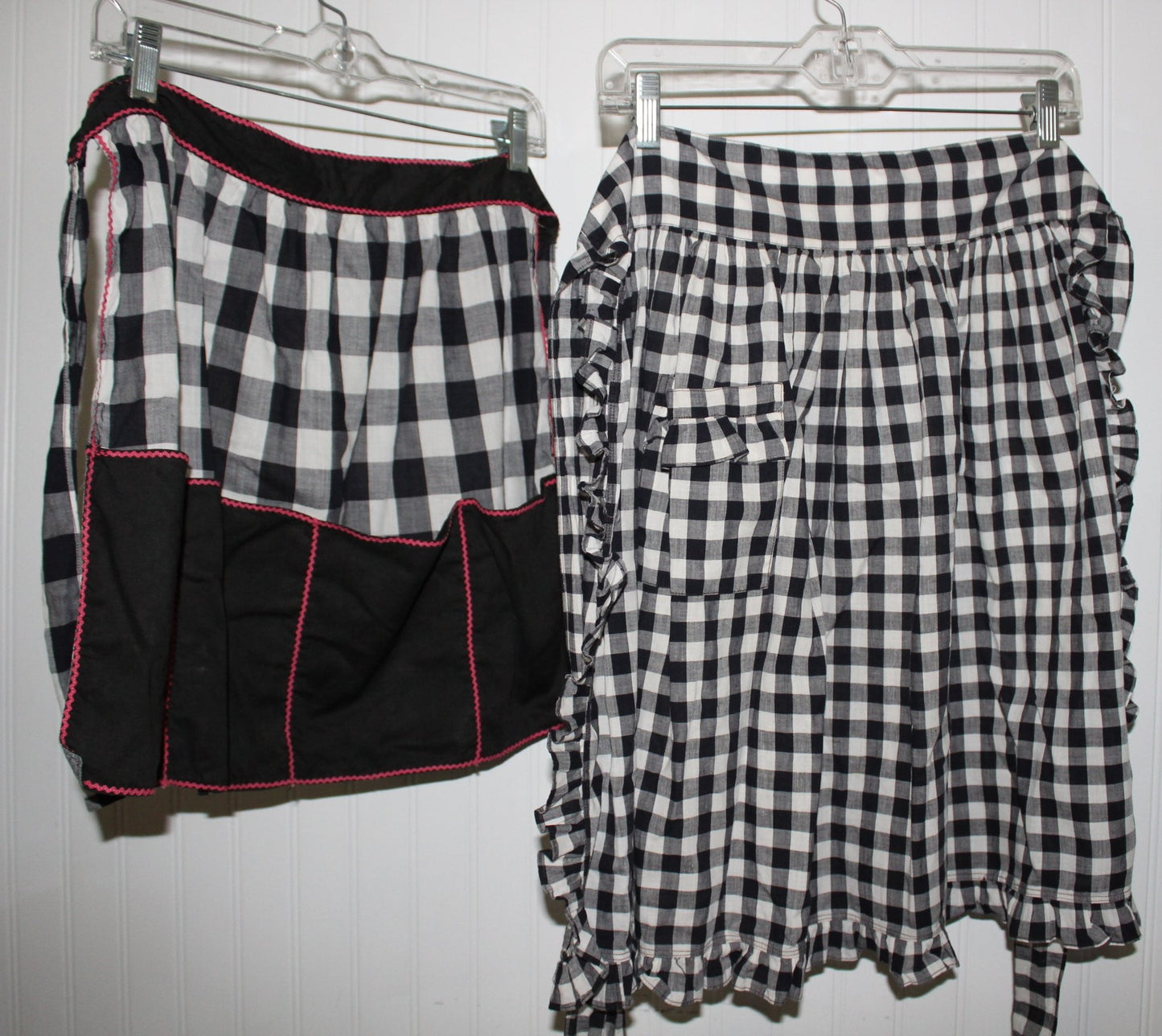 Kitchen Aprons 4 Vintage 1940 60s Cotton Smocked Rickrack Wear or Pattern Use ruffled