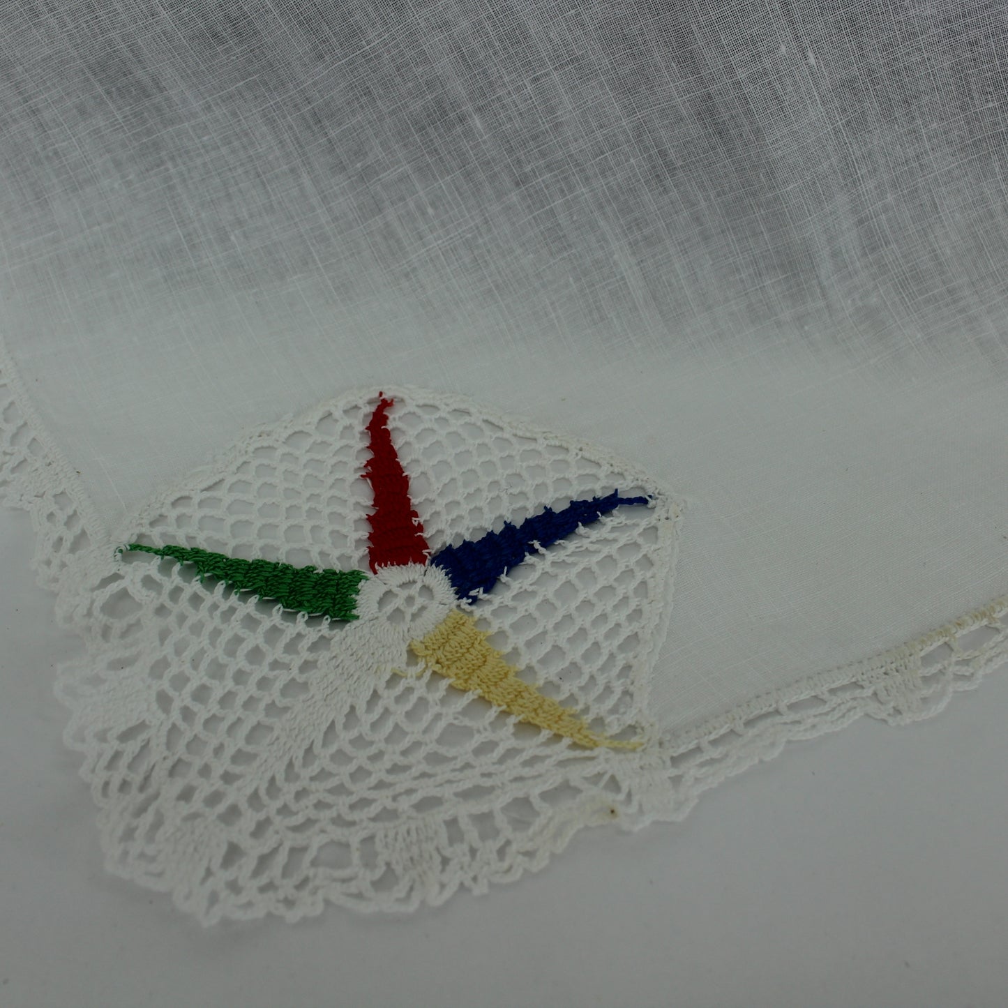 Collection 2 Handkerchiefs Eastern Star Crochet Red variegated crochet on White closeup of star detail