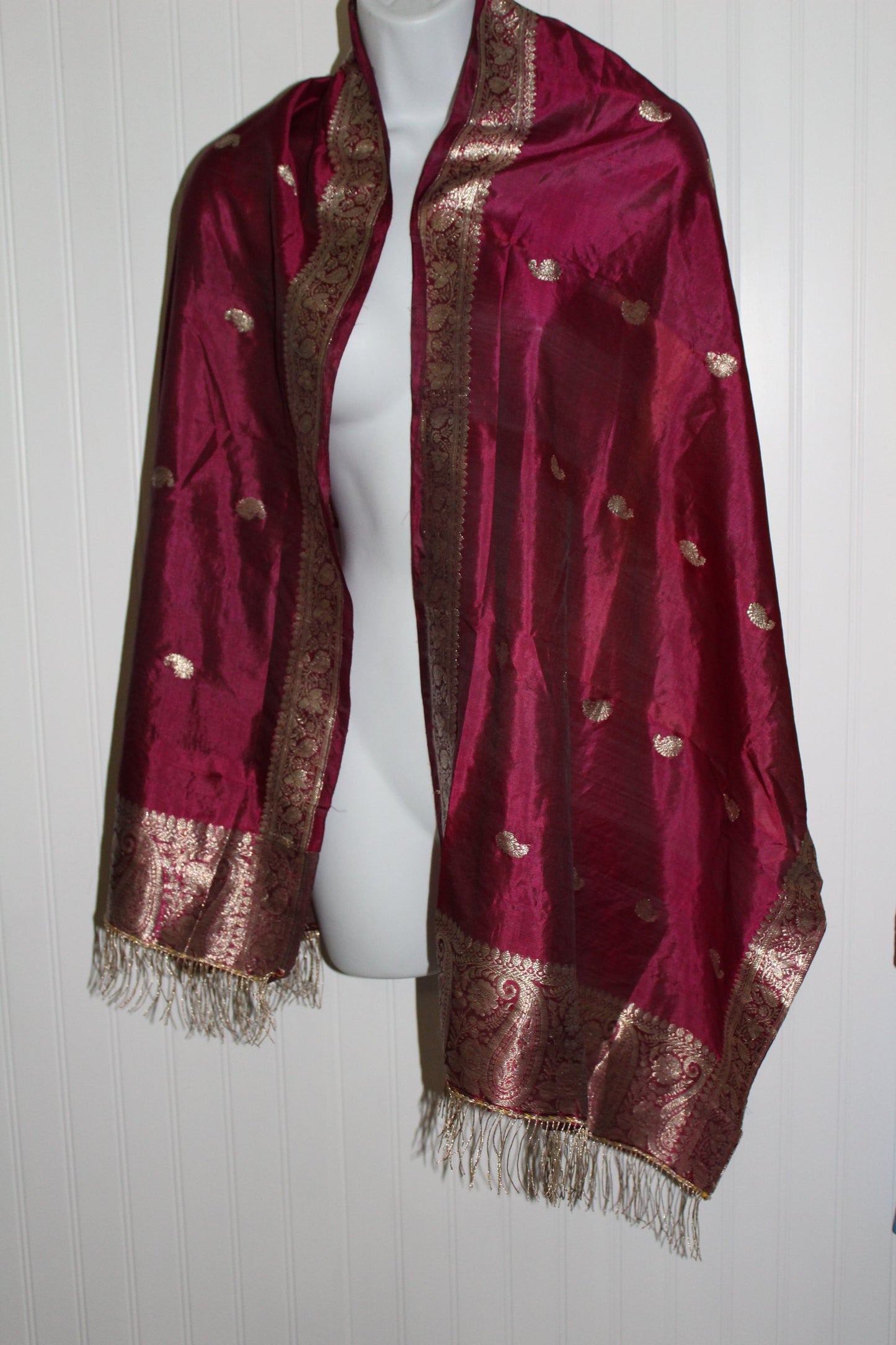 Elegant Embroidered Scarf Shawl Fuchsia Silk Gold Threads Fringe 68" X 21"