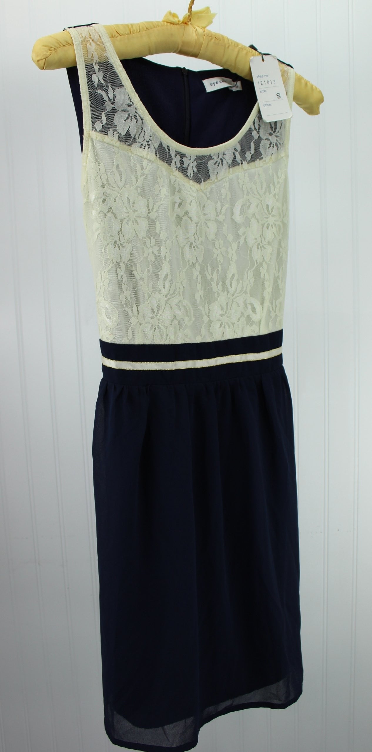 Eye Candy Dress NWT Navy Cream Lace Bodice Tag Small great little dance dress